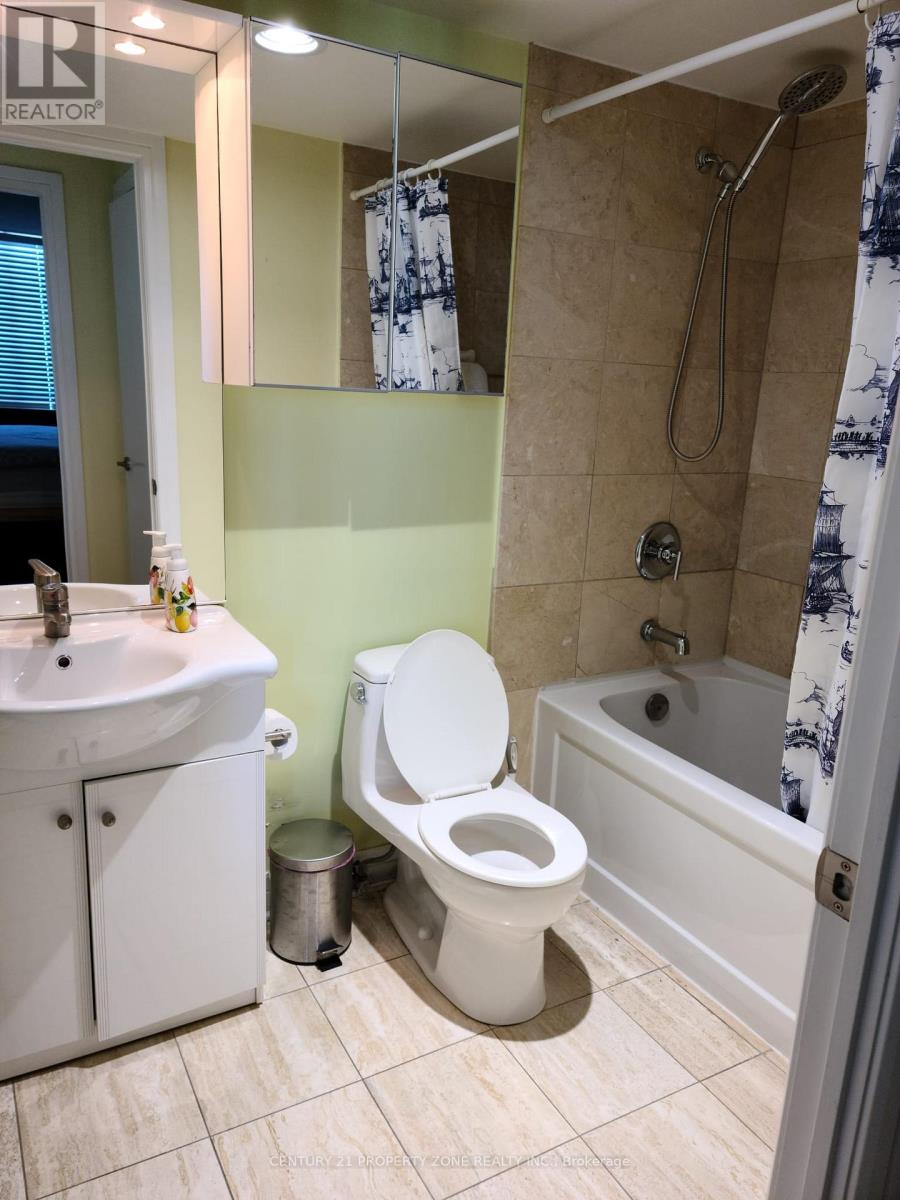 16 Harrison Garden Boulevard, Toronto, Ontario  M2N 7J6 - Photo 8 - C12440667