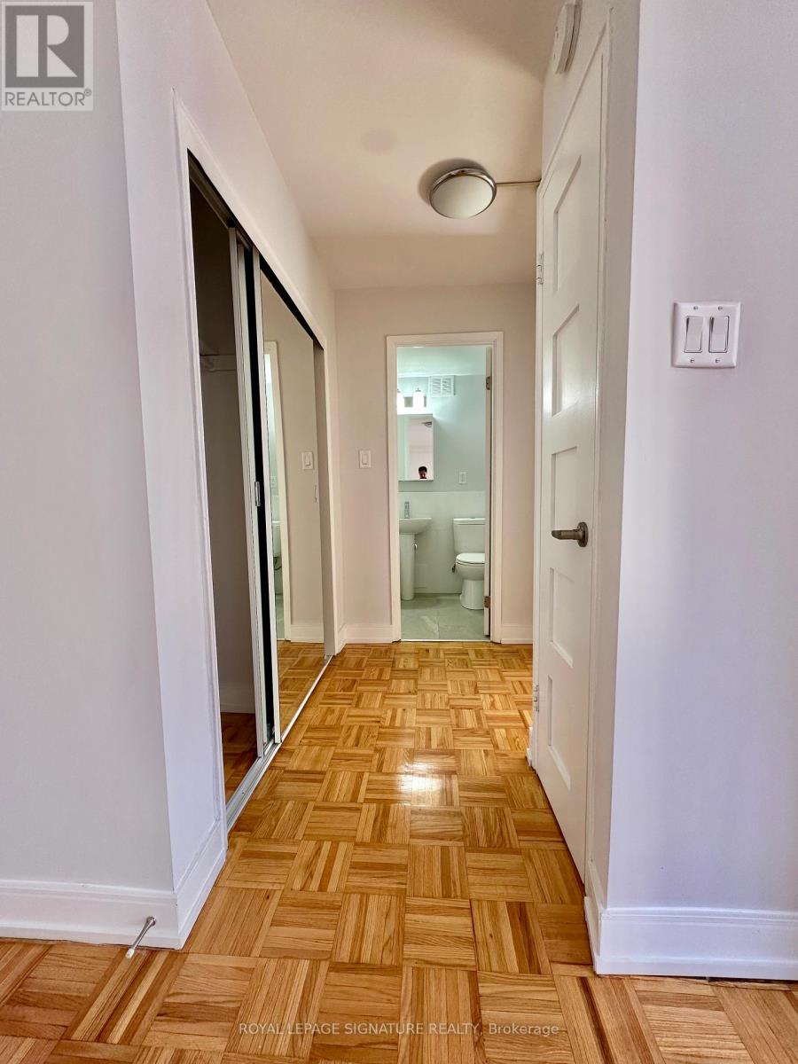 205 - 95 Lawton Boulevard, Toronto, Ontario  M4V 1Z8 - Photo 7 - C12440680