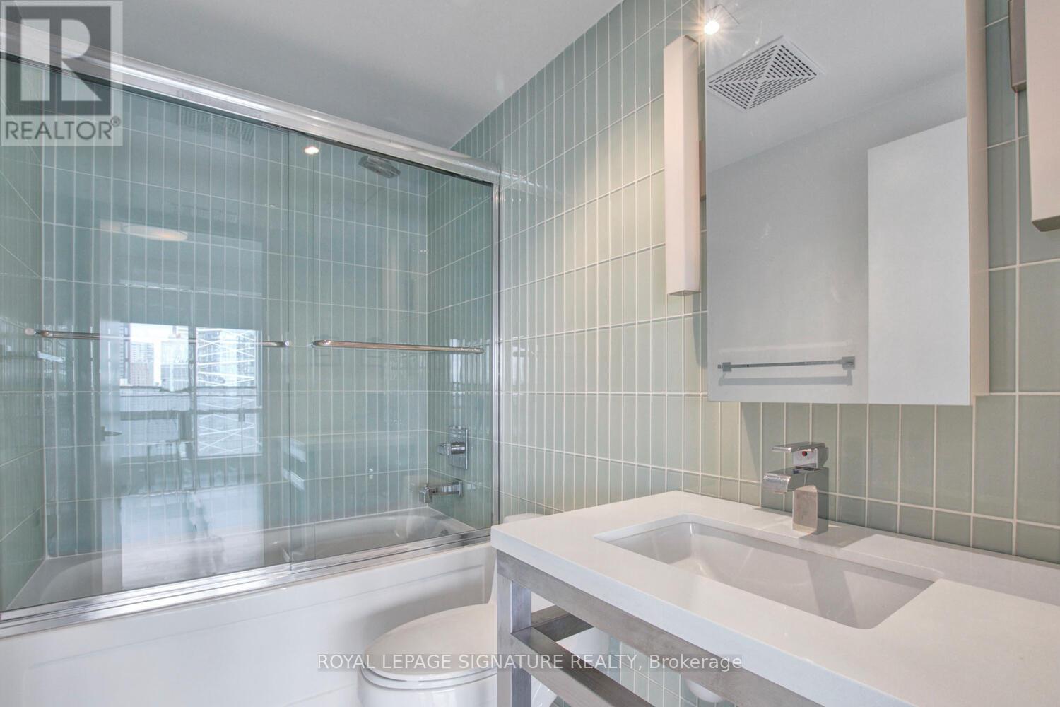 3211 - 80 John Street, Toronto, Ontario  M5V 3X4 - Photo 17 - C12440719
