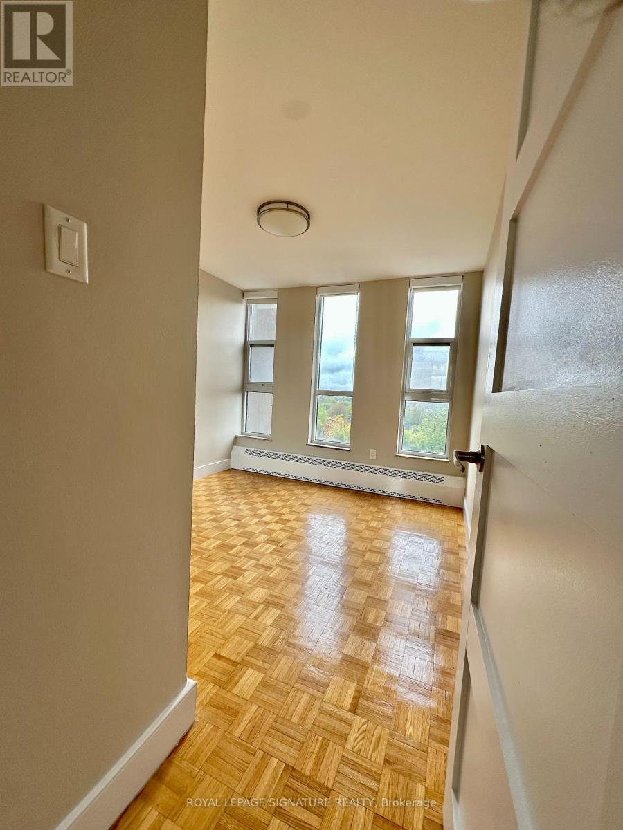 903 - 666 Spadina Avenue, Toronto, Ontario  M5S 2H8 - Photo 8 - C12440720
