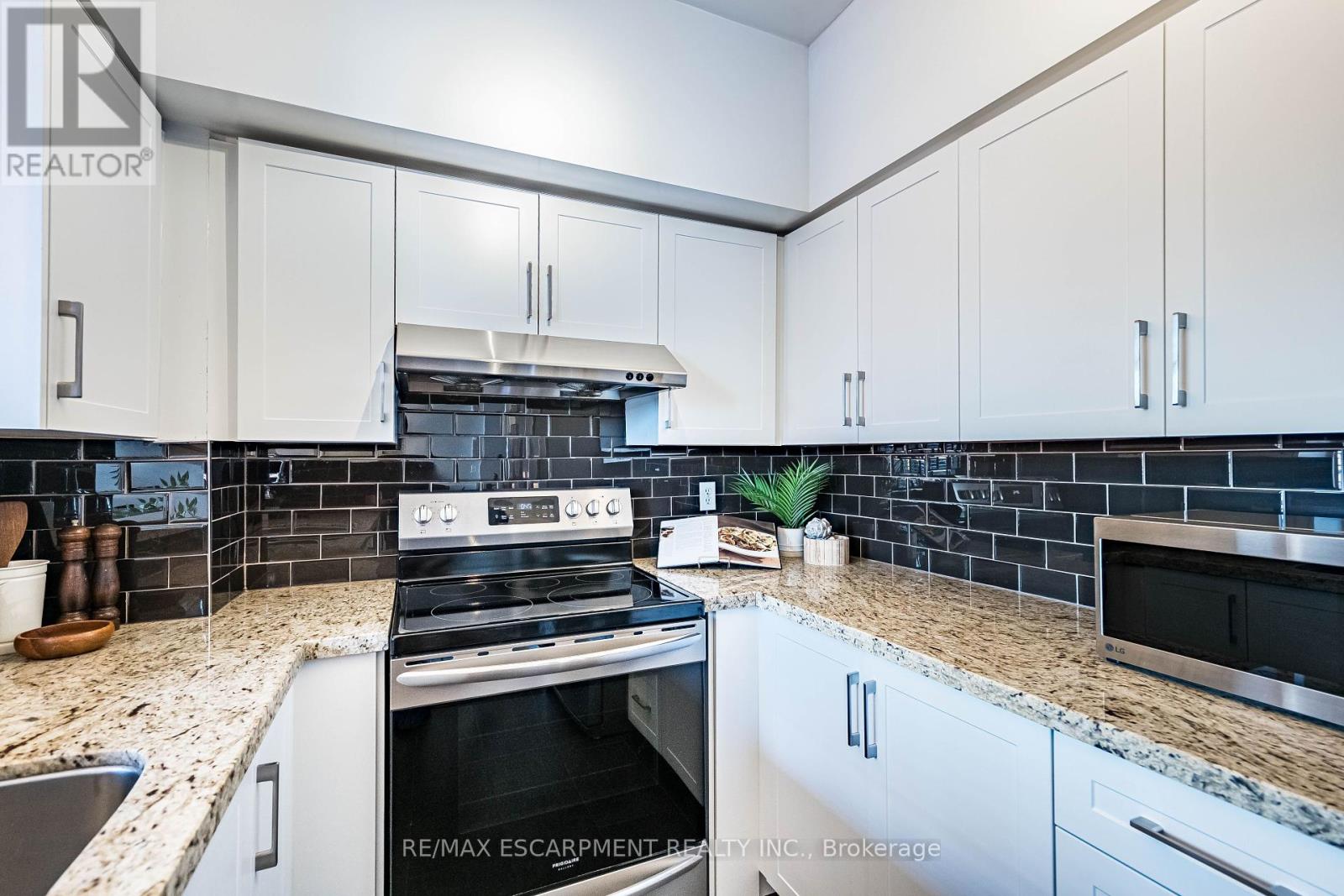 909 - 39 Parliament Street, Toronto, Ontario  M5A 4R2 - Photo 10 - C12440737