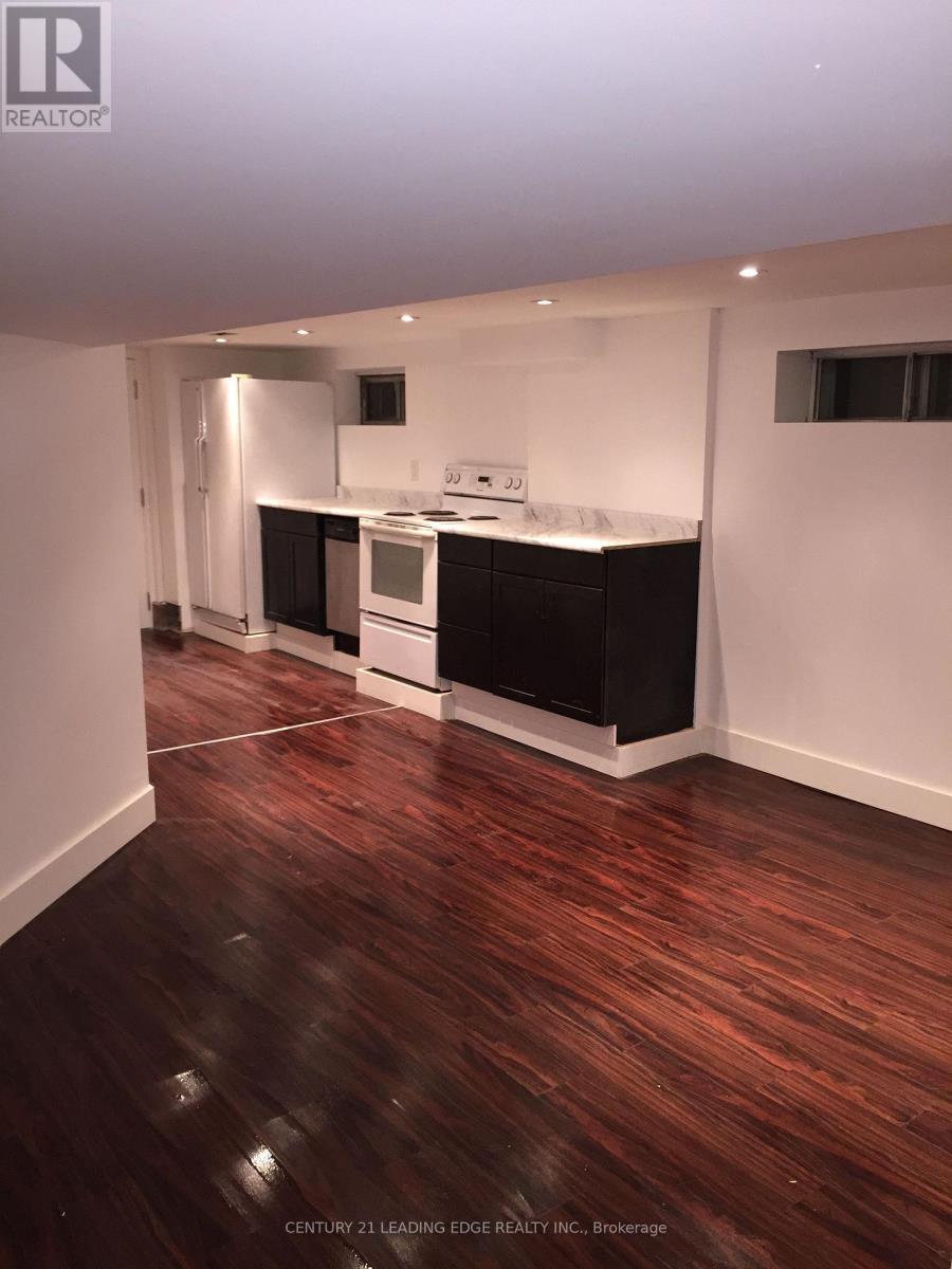 360a Lawrence Avenue W, Toronto, Ontario  M5M 1B7 - Photo 9 - C12440748
