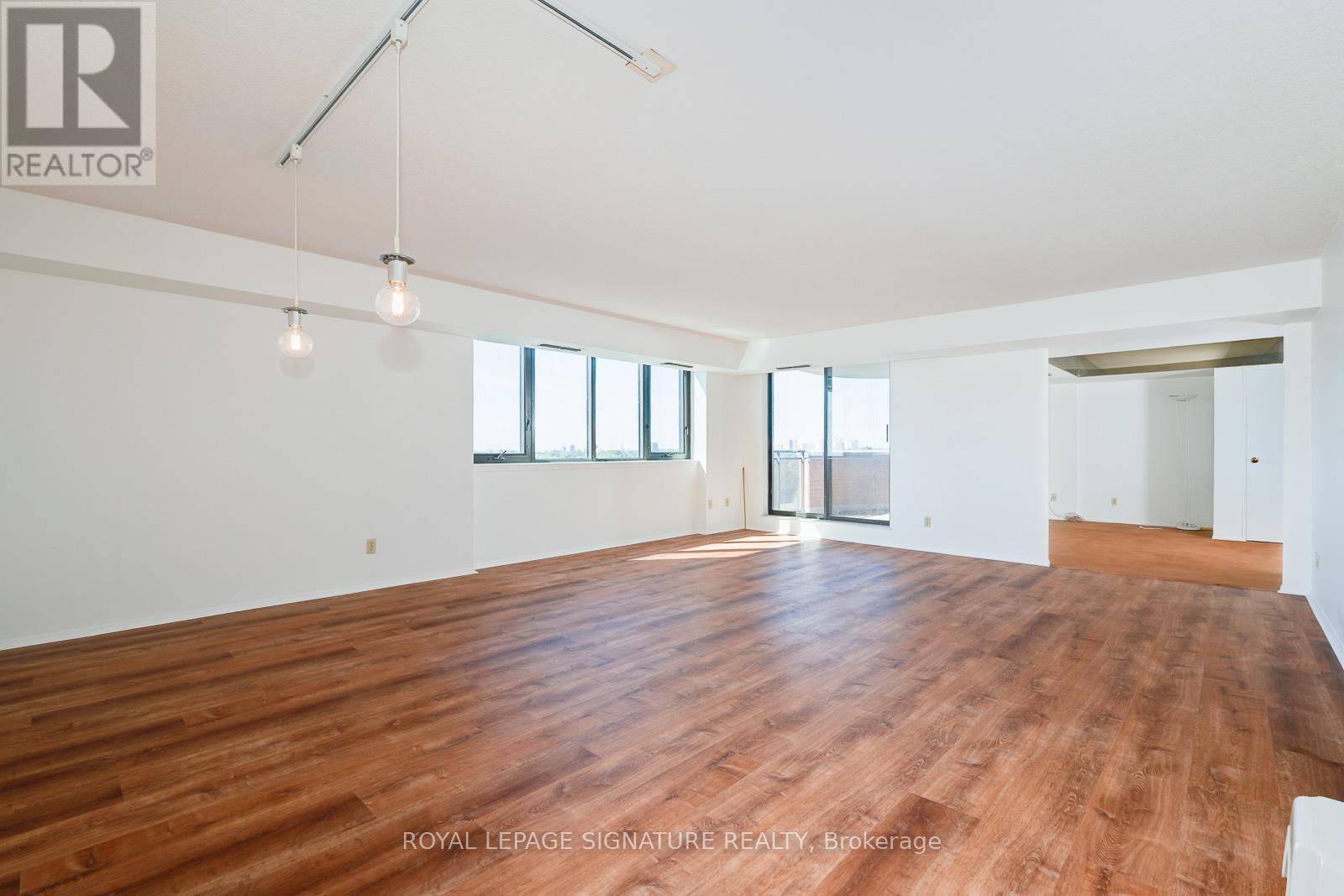 1304 - 260 Heath Street W, Toronto, Ontario  M5P 3L6 - Photo 3 - C12440750