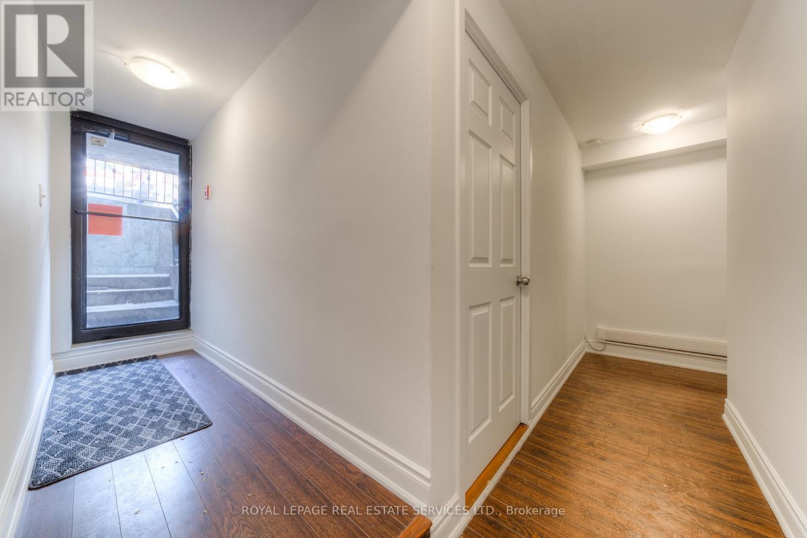 1391 Dundas Street W, Toronto, Ontario  M6J 1Y4 - Photo 3 - C12440754