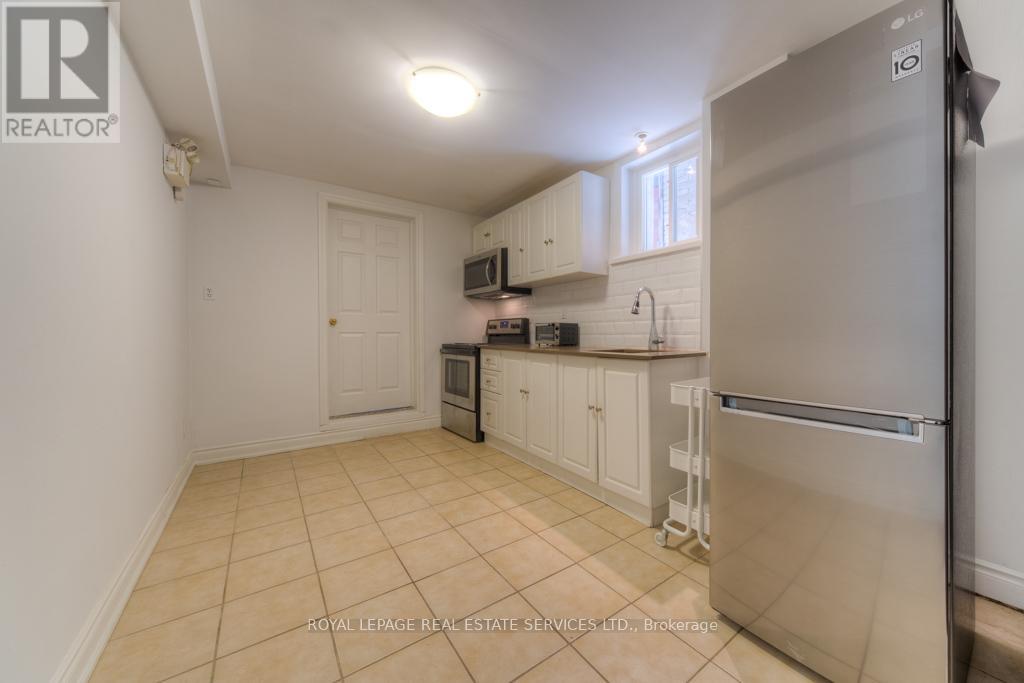 1391 Dundas Street W, Toronto, Ontario  M6J 1Y4 - Photo 5 - C12440754
