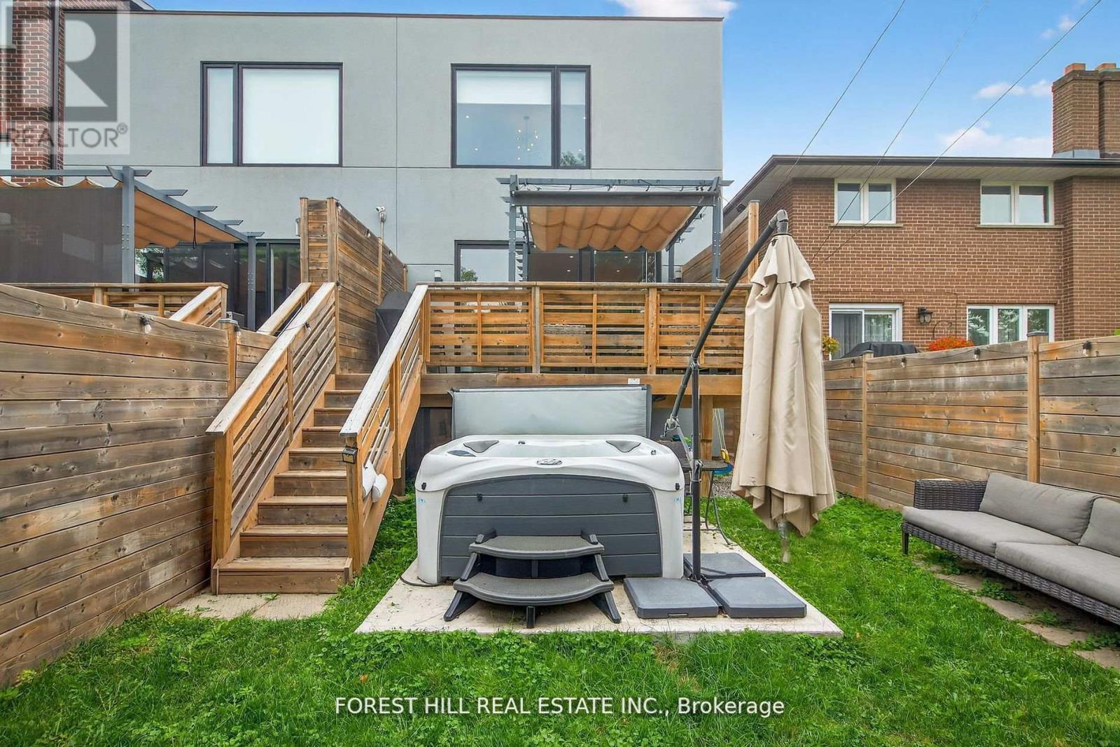 272a Beta Street, Toronto, Ontario  M8W 4J1 - Photo 29 - W12430501