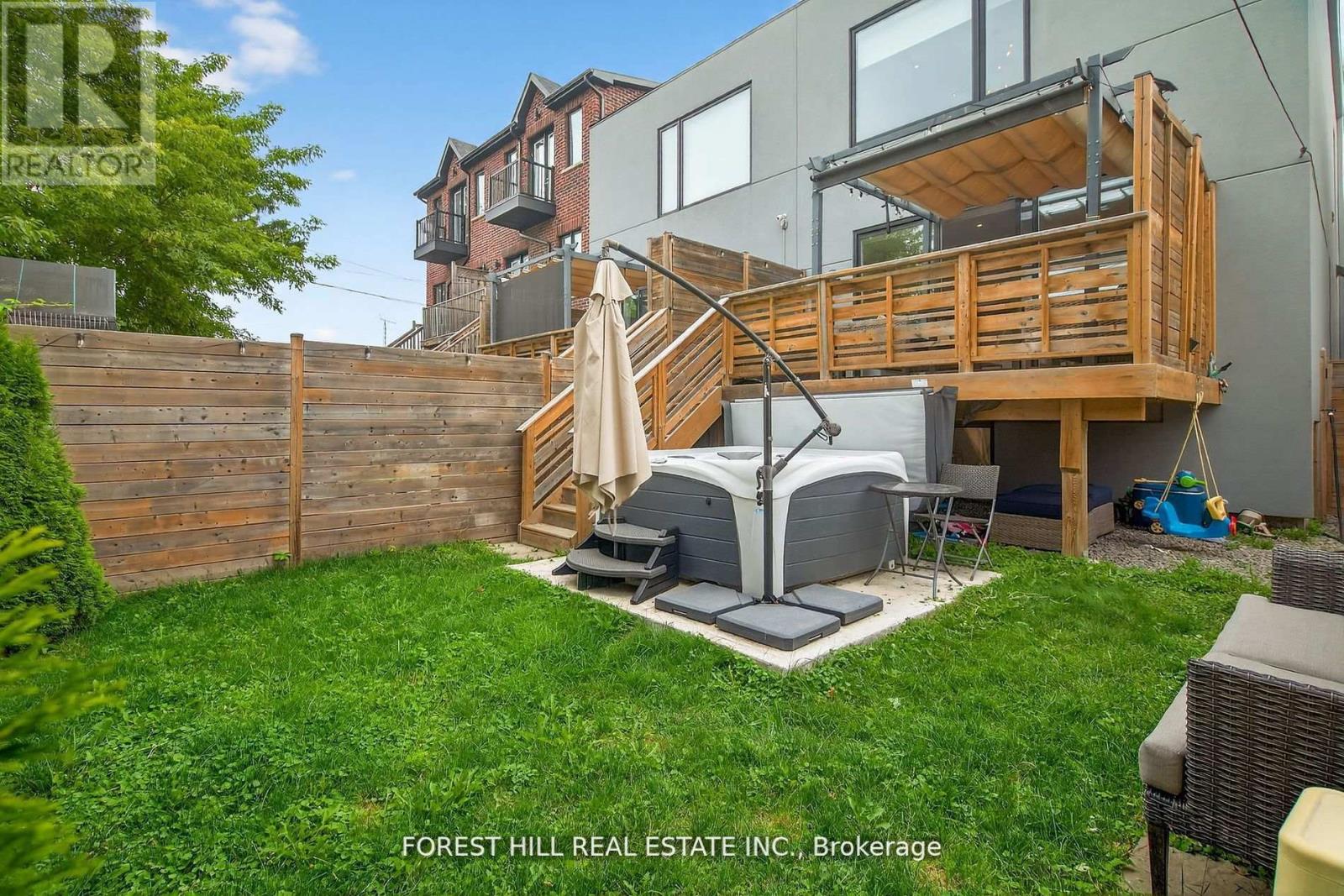 272a Beta Street, Toronto, Ontario  M8W 4J1 - Photo 30 - W12430501