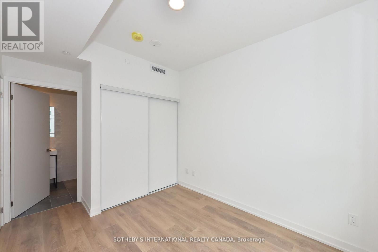526 - 150 Logan Avenue, Toronto, Ontario  M4M 0E4 - Photo 22 - E12440668
