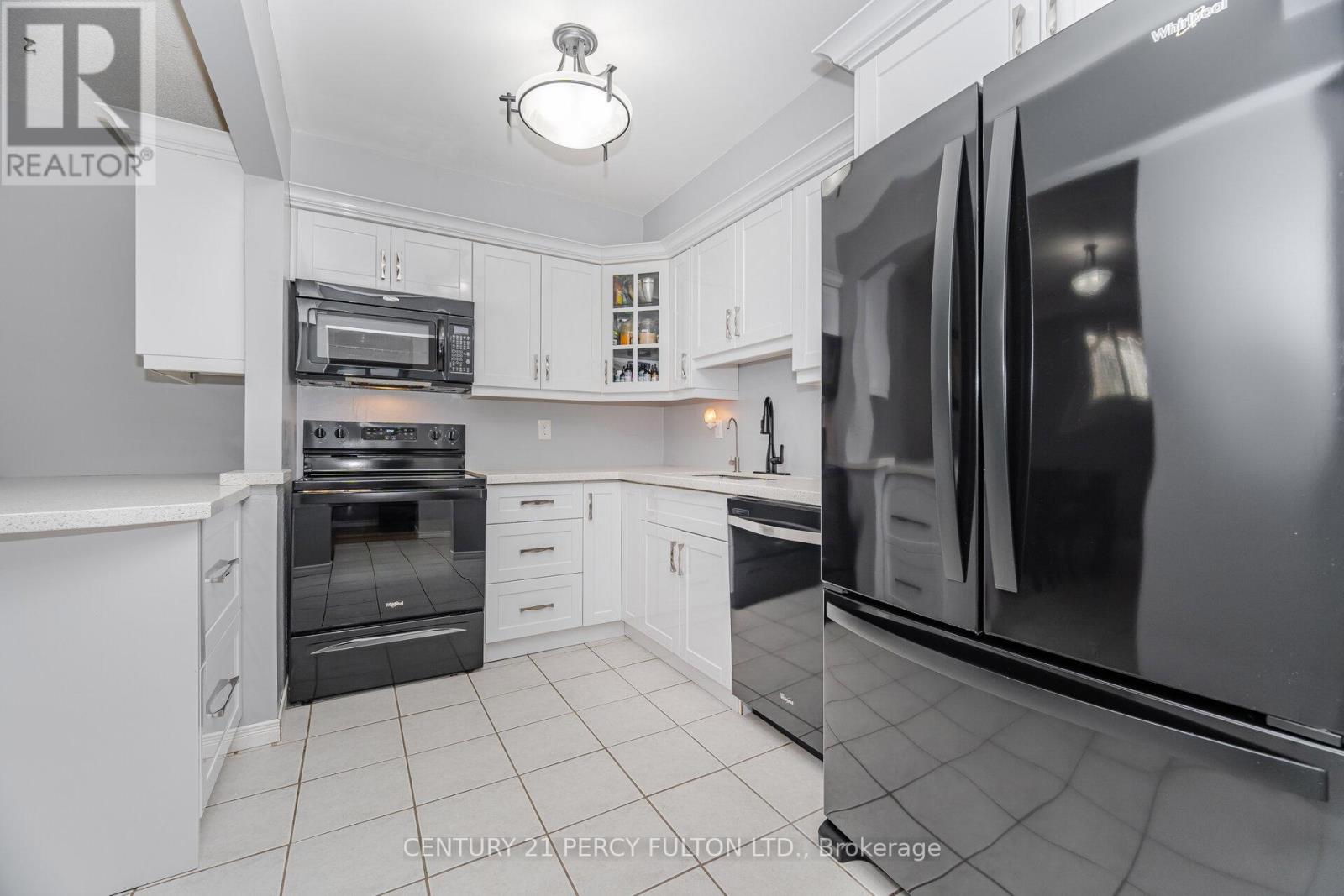 30 Firwood Avenue, Clarington (Courtice), Ontario  L1E 1P9 - Photo 10 - E12440728