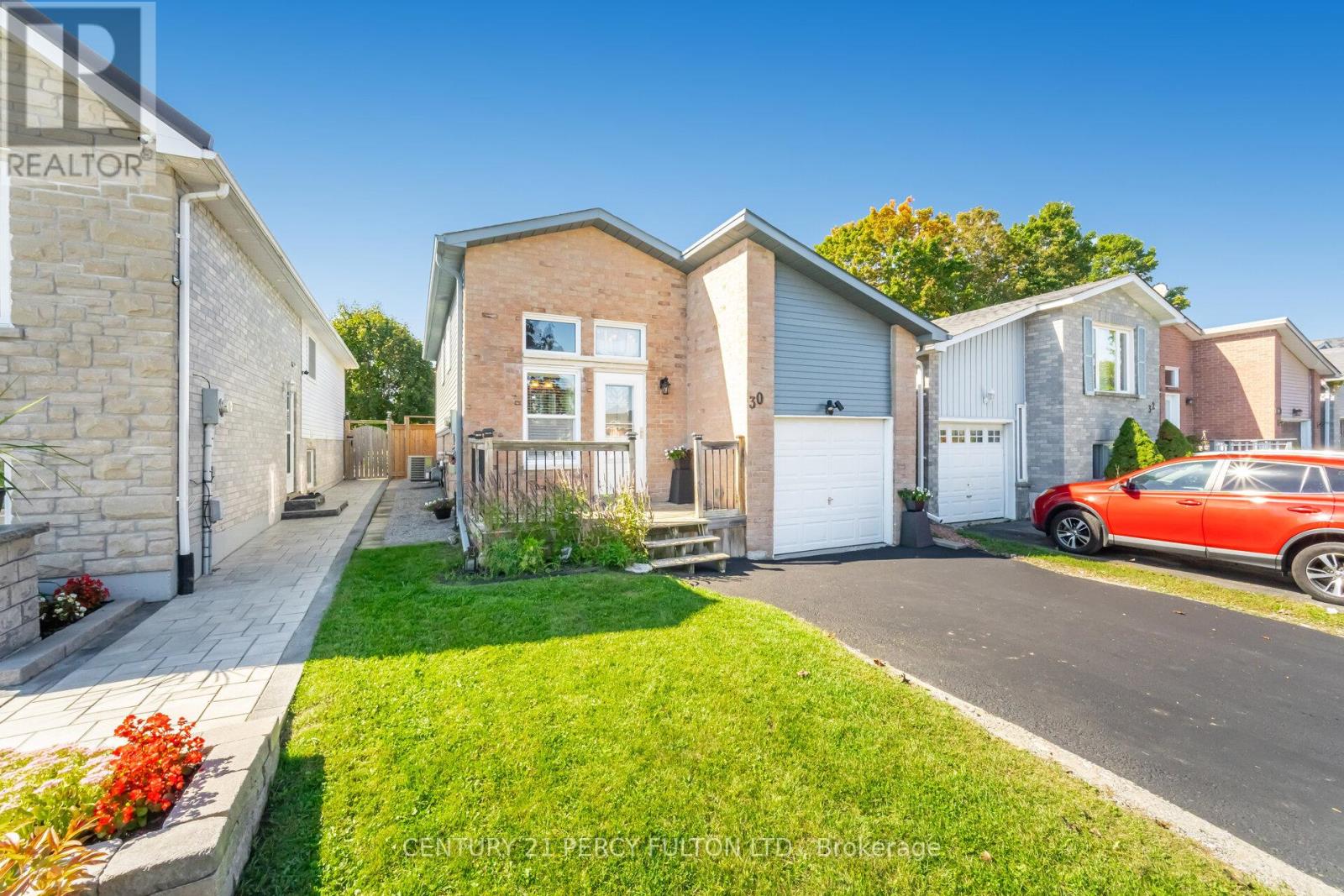 30 Firwood Avenue, Clarington (Courtice), Ontario  L1E 1P9 - Photo 2 - E12440728