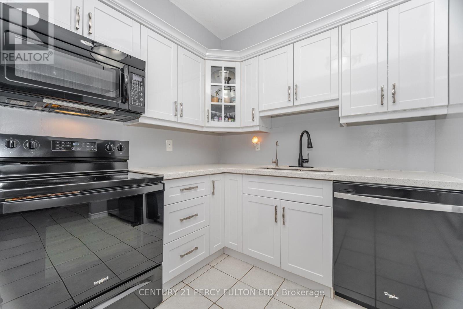 30 Firwood Avenue, Clarington (Courtice), Ontario  L1E 1P9 - Photo 9 - E12440728