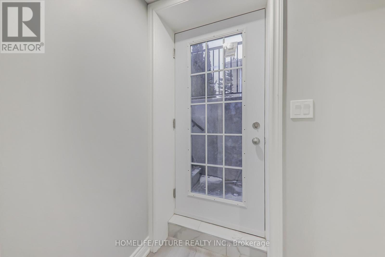 Bsmt - 2394 Southcott Road, Pickering, Ontario  L1X 2T3 - Photo 4 - E12440744