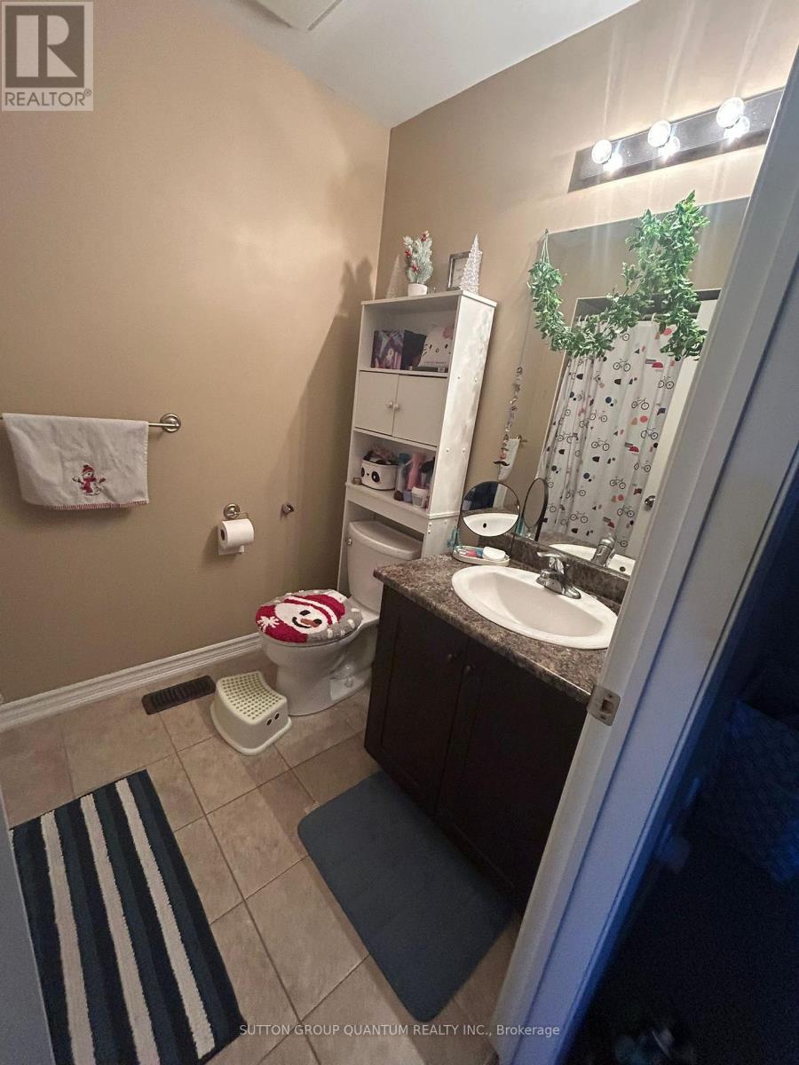 715 Grandview Street N, Oshawa, Ontario  L1K 2K1 - Photo 11 - E12440780