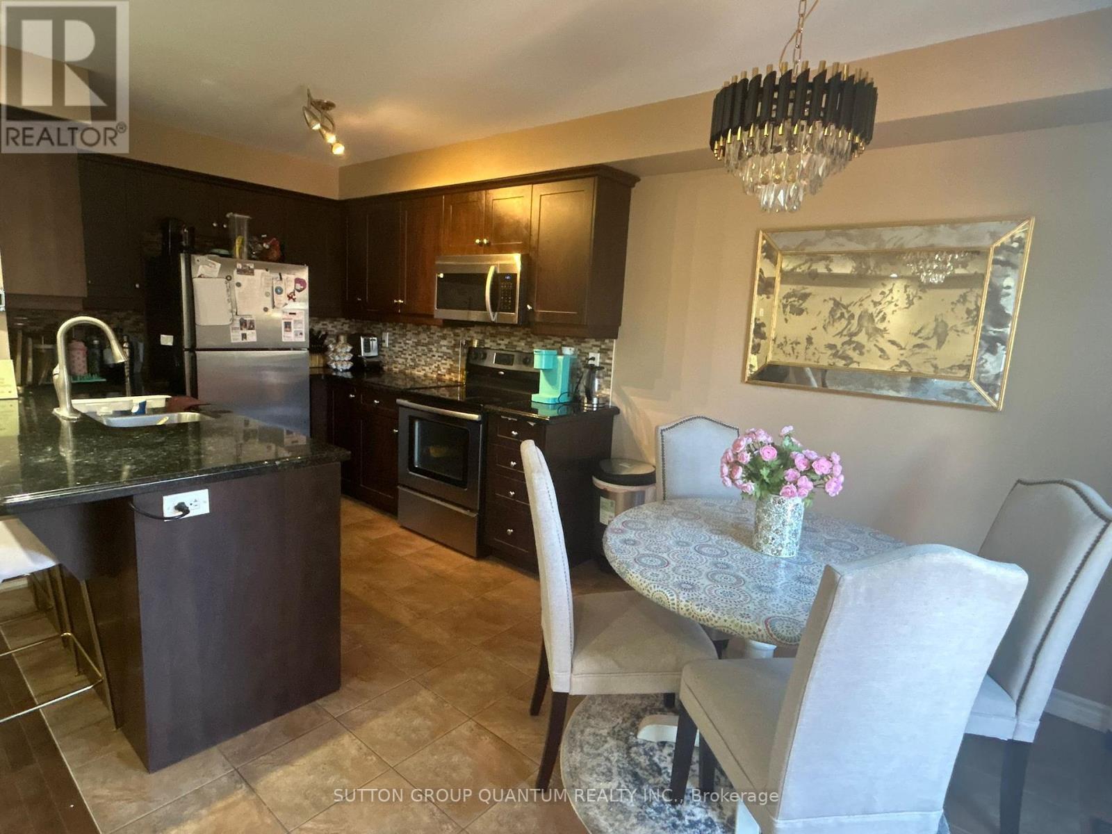 715 Grandview Street N, Oshawa, Ontario  L1K 2K1 - Photo 6 - E12440780