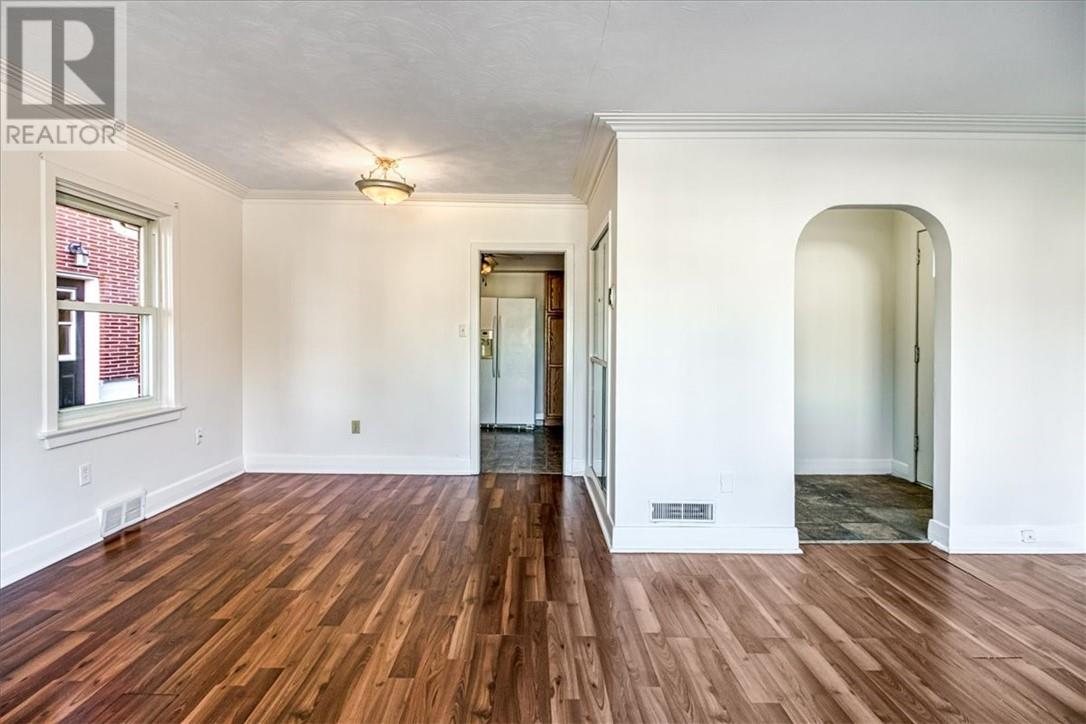 221 Kingsmount Boulevard, Sudbury, Ontario  P3E 1L1 - Photo 6 - 2124986