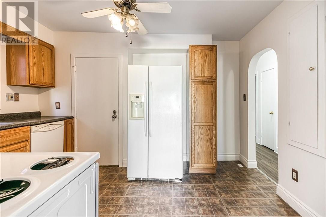 221 Kingsmount Boulevard, Sudbury, Ontario  P3E 1L1 - Photo 8 - 2124986