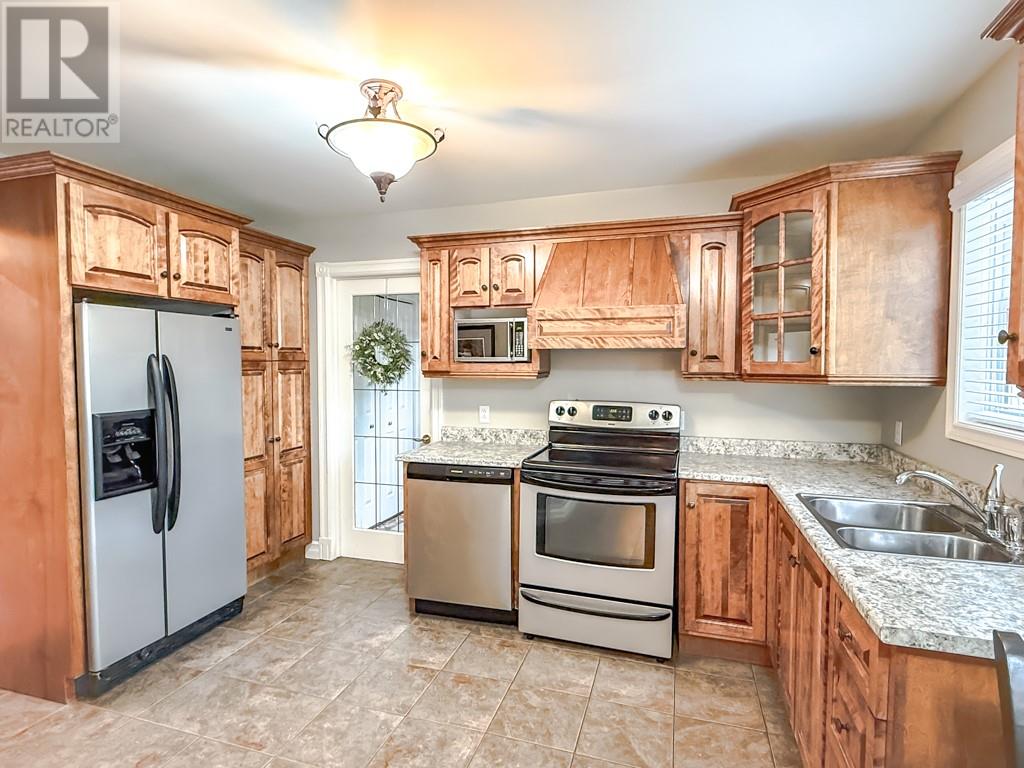16 Heneys Pond Road, Bay Roberts, Newfoundland & Labrador  A0A 1G0 - Photo 3 - 1290846