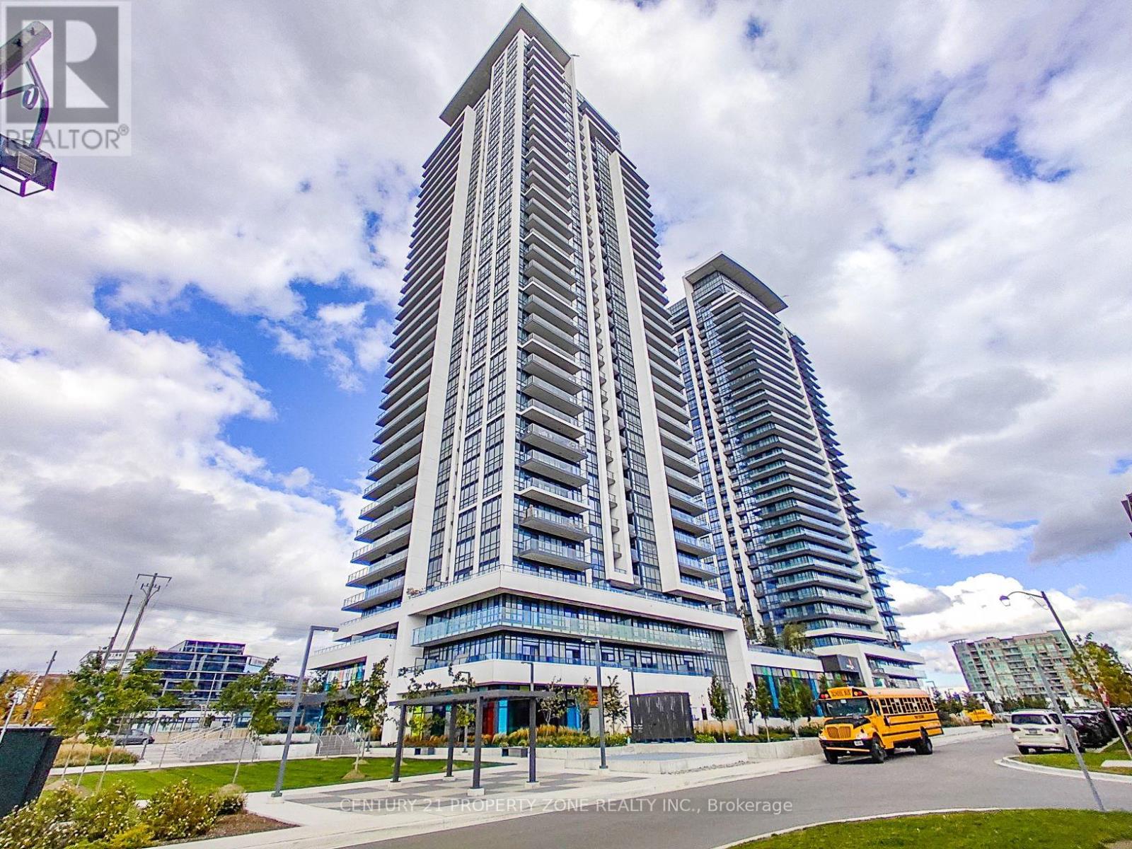 601 - 38 Gandhi Lane, Markham, Ontario  L3T 0G9 - Photo 1 - N12440736