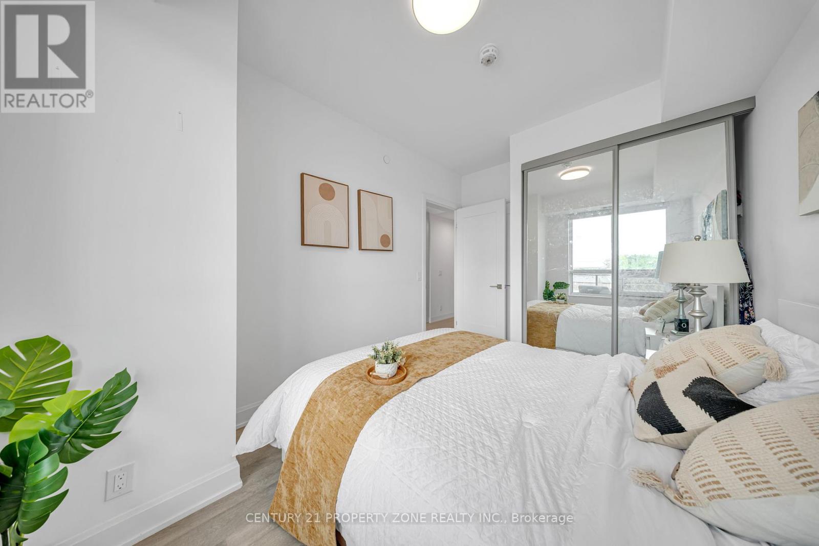 601 - 38 Gandhi Lane, Markham, Ontario  L3T 0G9 - Photo 22 - N12440736