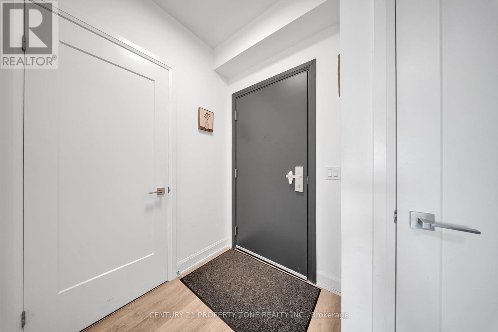 601 - 38 Gandhi Lane, Markham, Ontario  L3T 0G9 - Photo 3 - N12440736