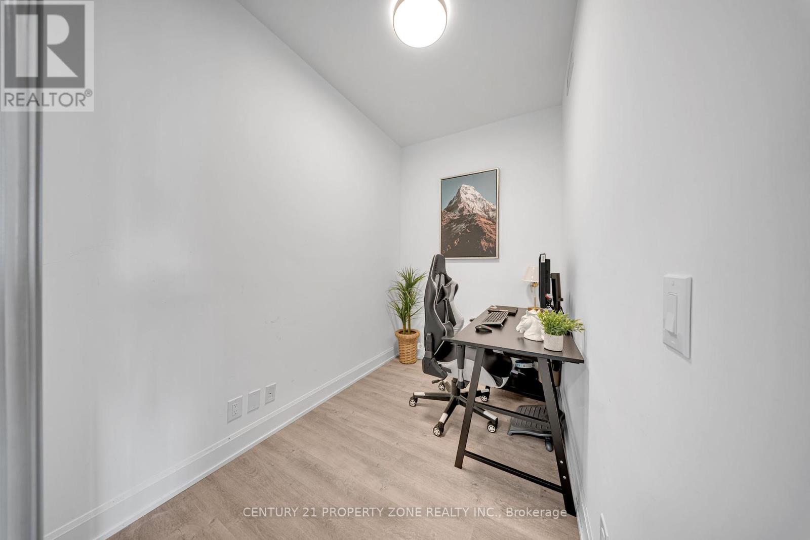 601 - 38 Gandhi Lane, Markham, Ontario  L3T 0G9 - Photo 7 - N12440736