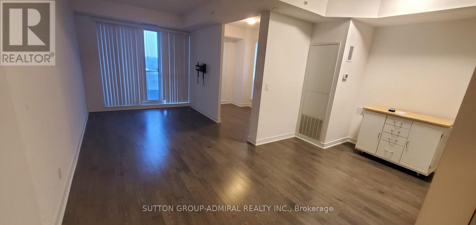 Ne403 - 9205 Yonge Street E, Richmond Hill, Ontario  L4C 1V5 - Photo 2 - N12440786