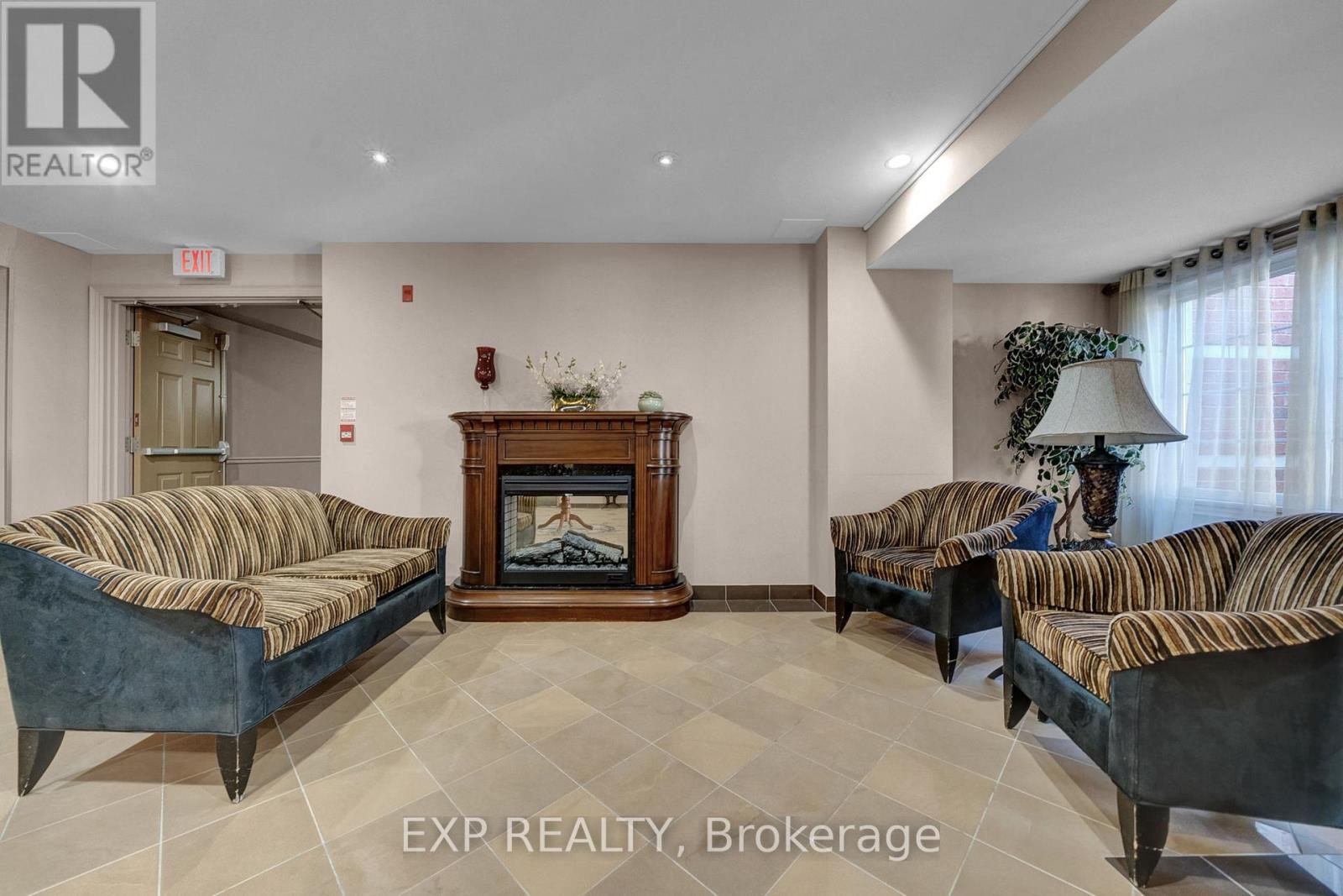 305 - 61 Clarington Boulevard, Clarington, Ontario  L1C 0H6 - Photo 4 - E12440803