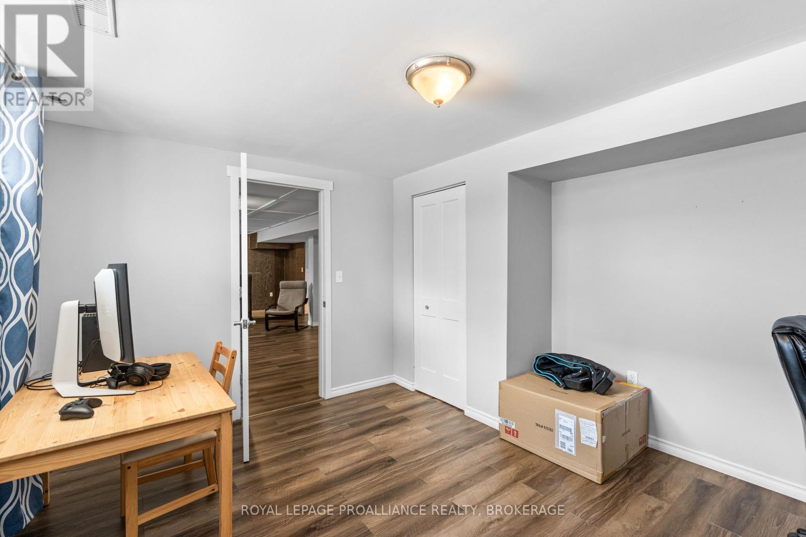 343 Sunrise Crescent, Kingston (East Gardiners Rd), Ontario  K7M 8A5 - Photo 35 - X12440828