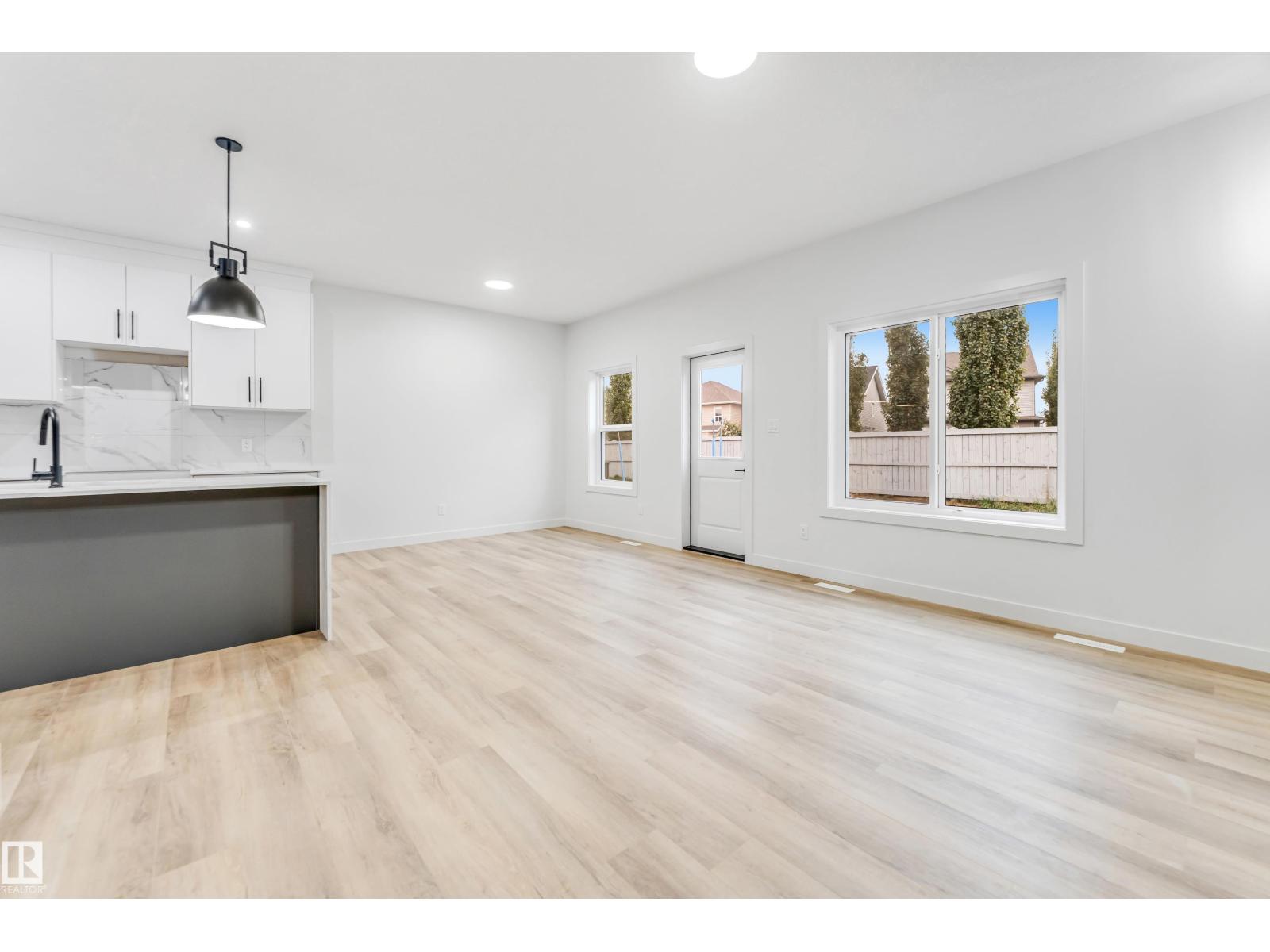 8723 181 Av Nw, Edmonton, Alberta  T5Z 0X2 - Photo 12 - E4460466