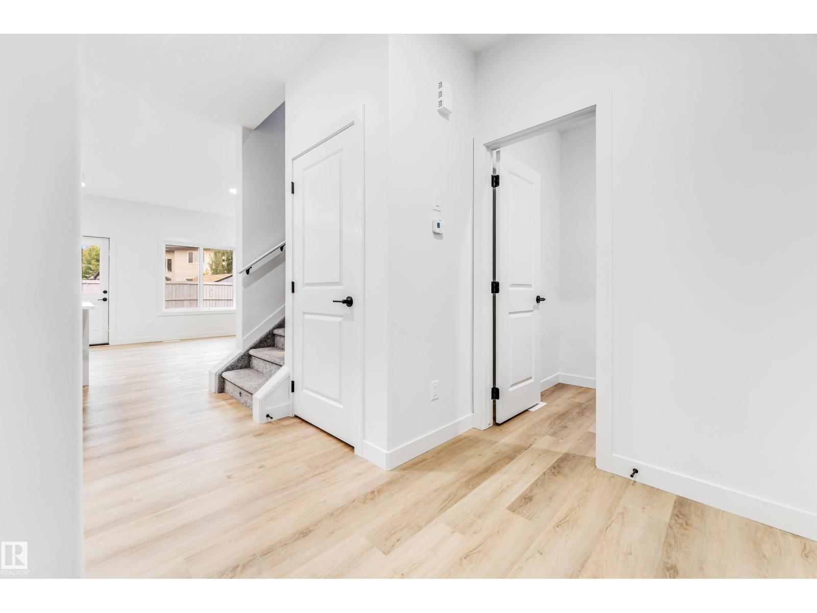 8723 181 Av Nw, Edmonton, Alberta  T5Z 0X2 - Photo 16 - E4460466