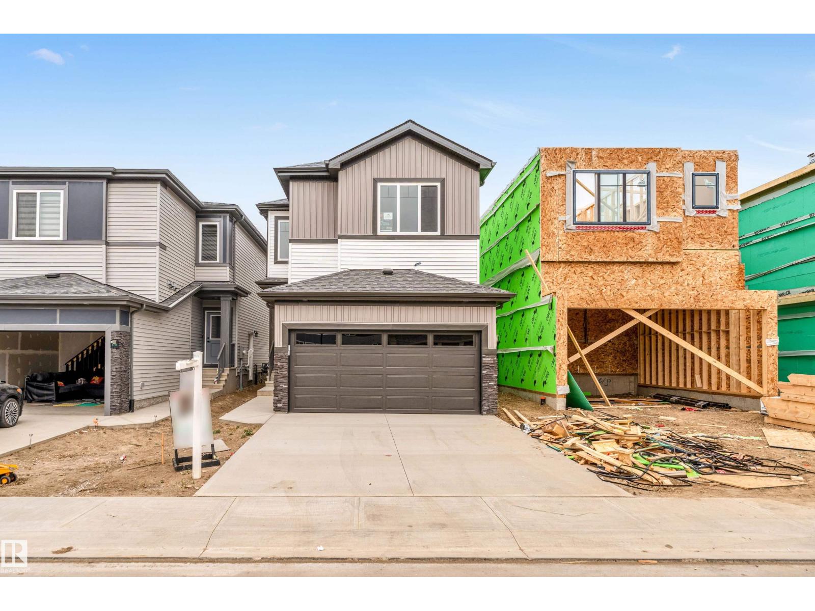 8723 181 AV NW, Edmonton, Alberta