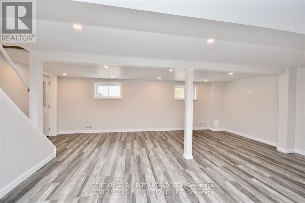 263 Robins Point Road, Tay, Ontario  L0K 2A0 - Photo 20 - S12440666