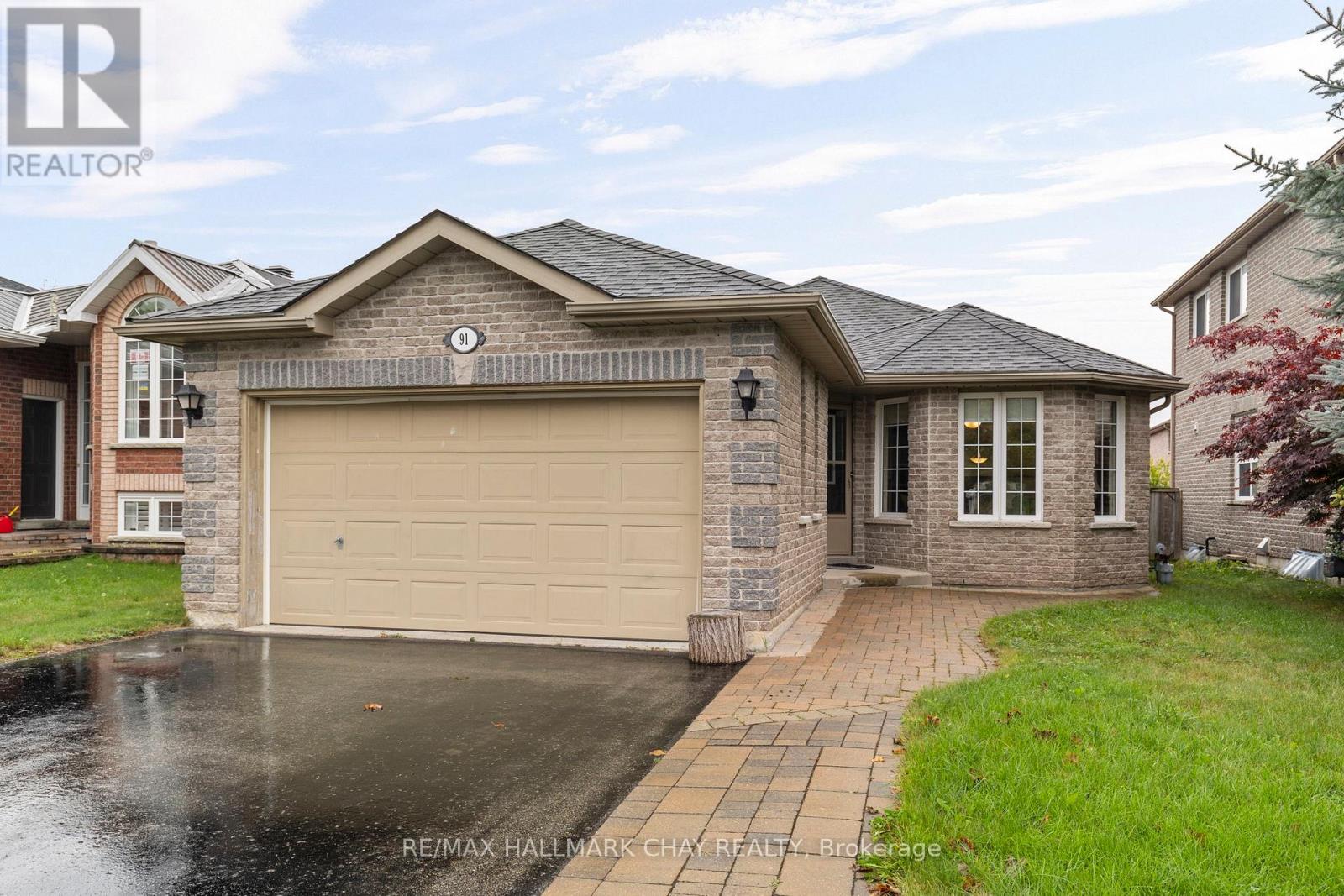 91 Ruffet Drive, Barrie, Ontario  L4N 0N7 - Photo 1 - S12440726