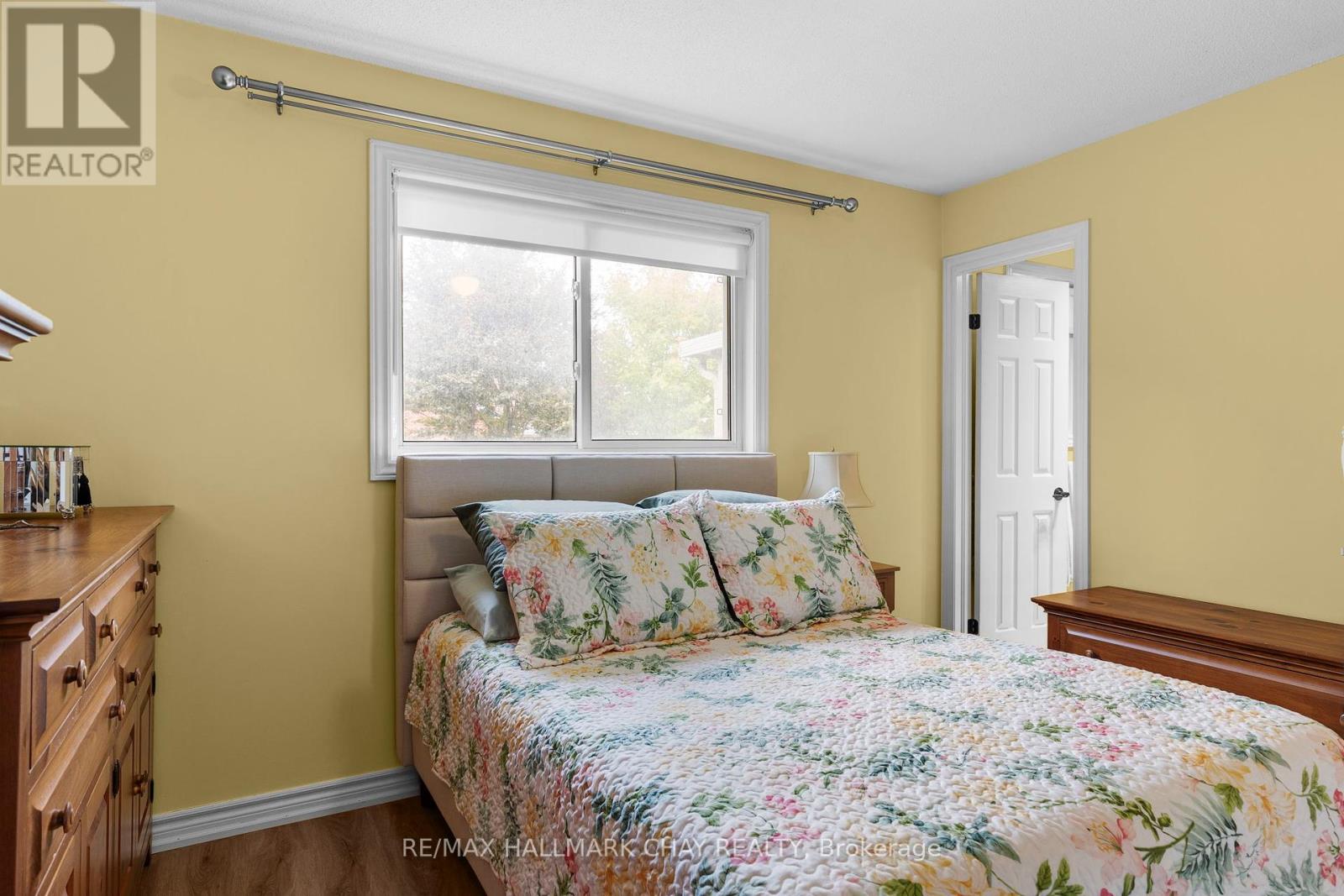 91 Ruffet Drive, Barrie, Ontario  L4N 0N7 - Photo 17 - S12440726