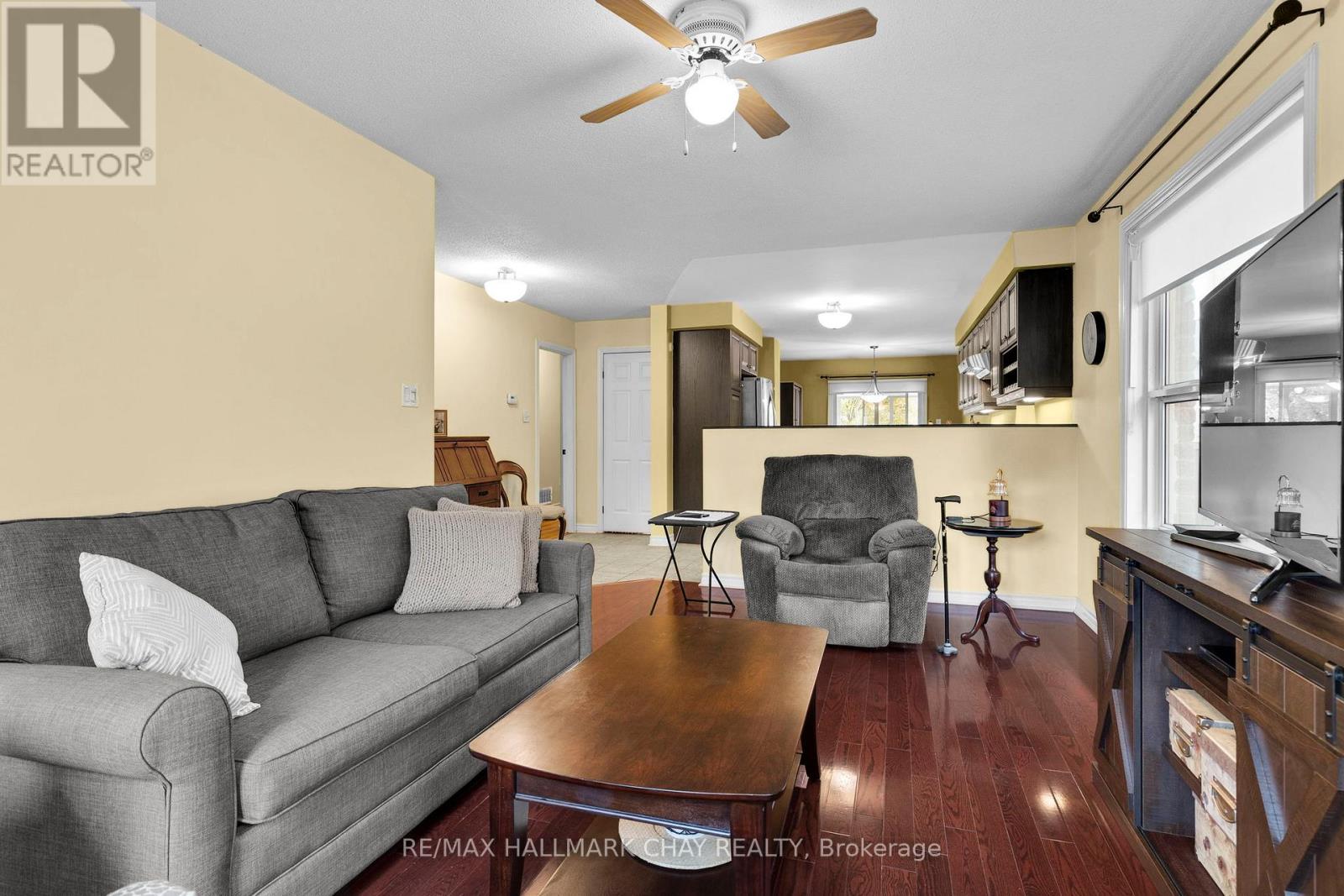 91 Ruffet Drive, Barrie, Ontario  L4N 0N7 - Photo 3 - S12440726