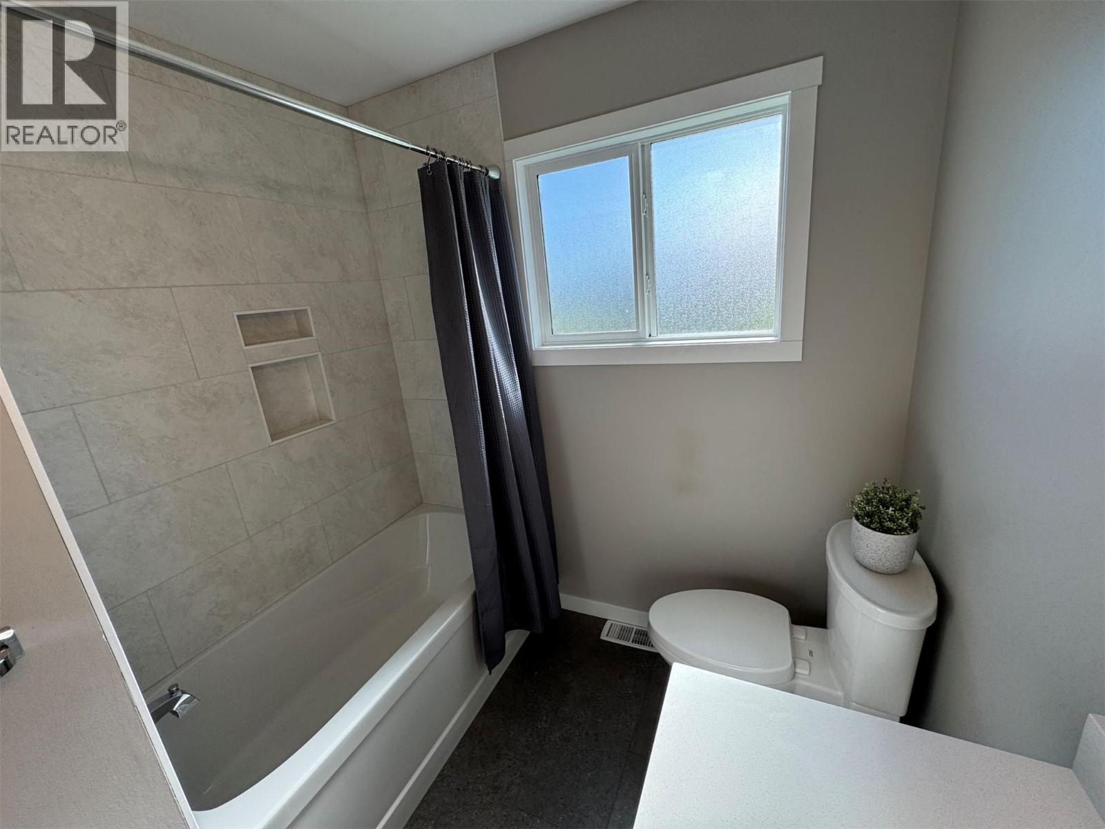 7551 23rd Street, Grand Forks, British Columbia  V0H 1H2 - Photo 12 - 10344745