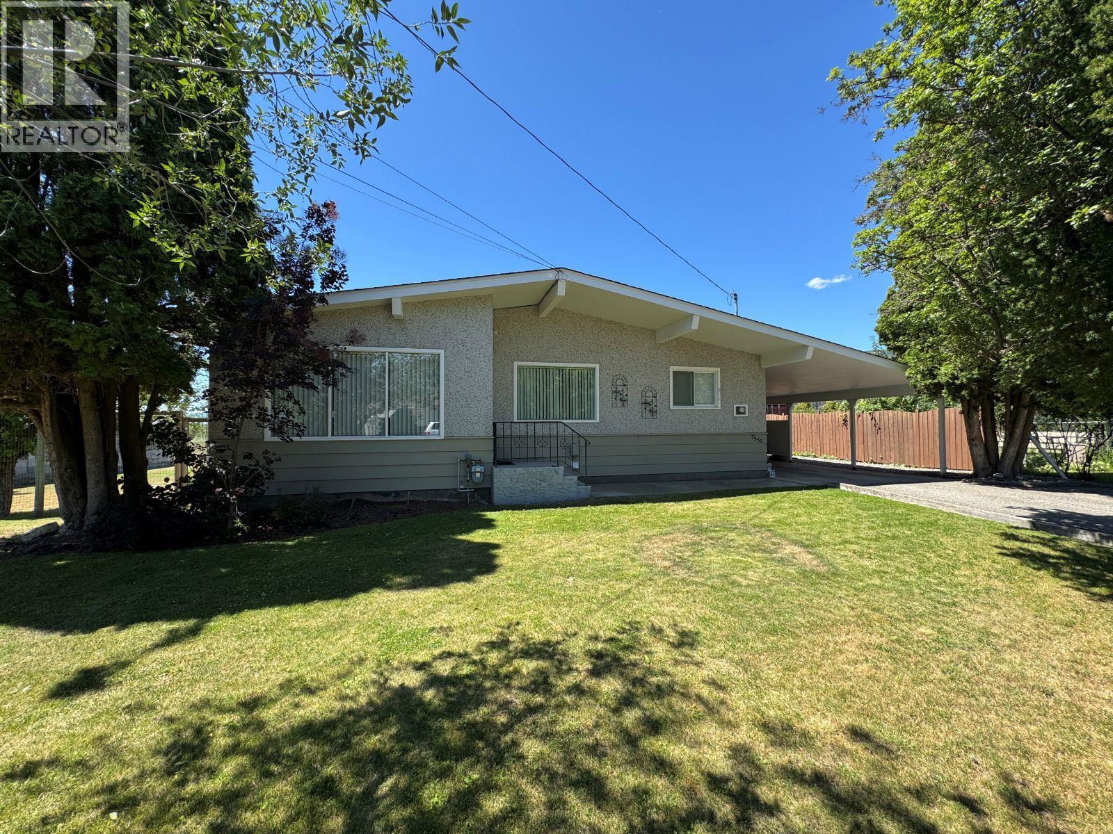 7551 23rd Street, Grand Forks, British Columbia  V0H 1H2 - Photo 1 - 10344745