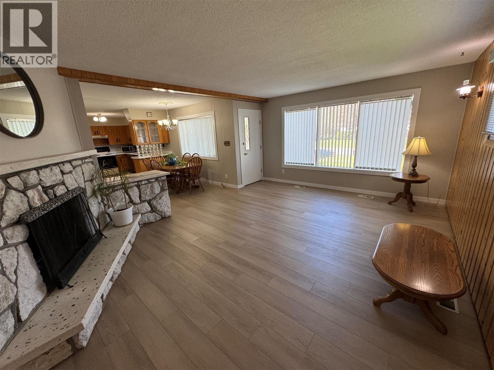 7551 23rd Street, Grand Forks, British Columbia  V0H 1H2 - Photo 8 - 10344745