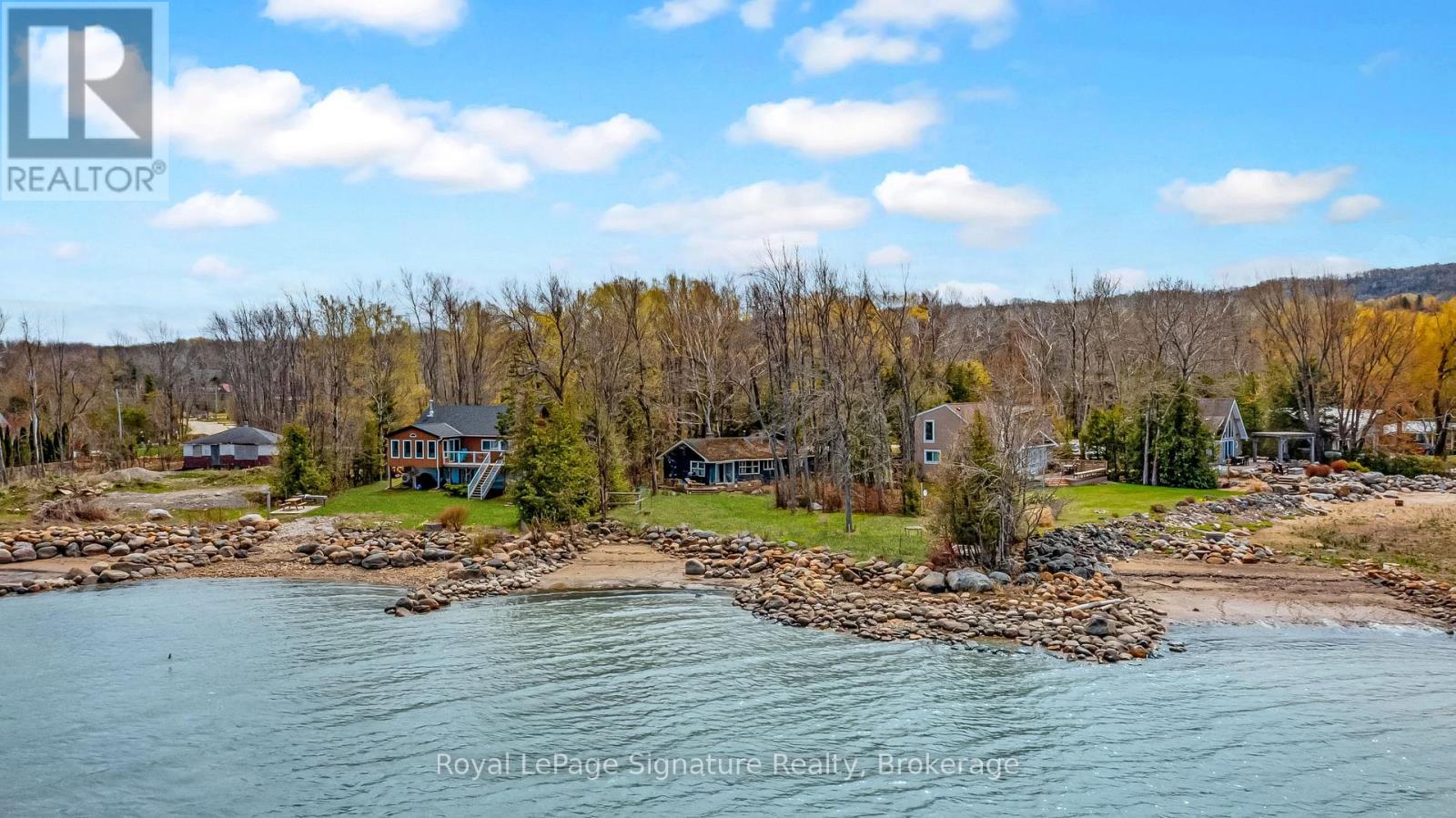 129 Sunset Boulevard, Blue Mountains, Ontario  N0H 2P0 - Photo 11 - X12440831