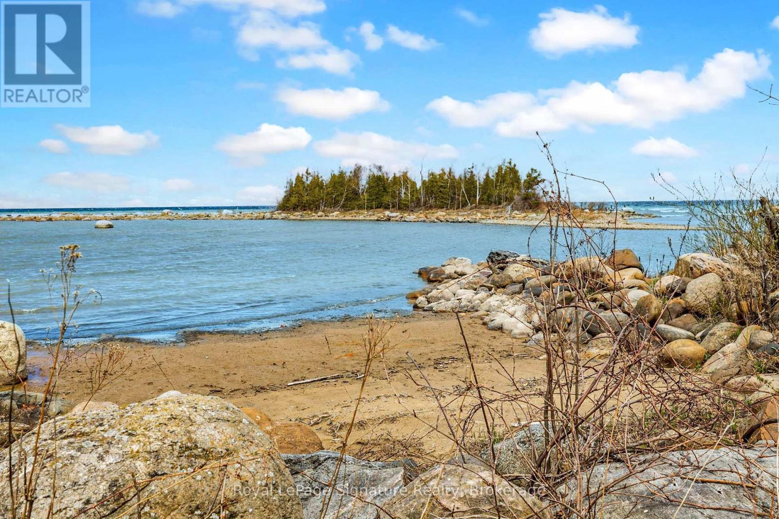 129 Sunset Boulevard, Blue Mountains, Ontario  N0H 2P0 - Photo 6 - X12440831