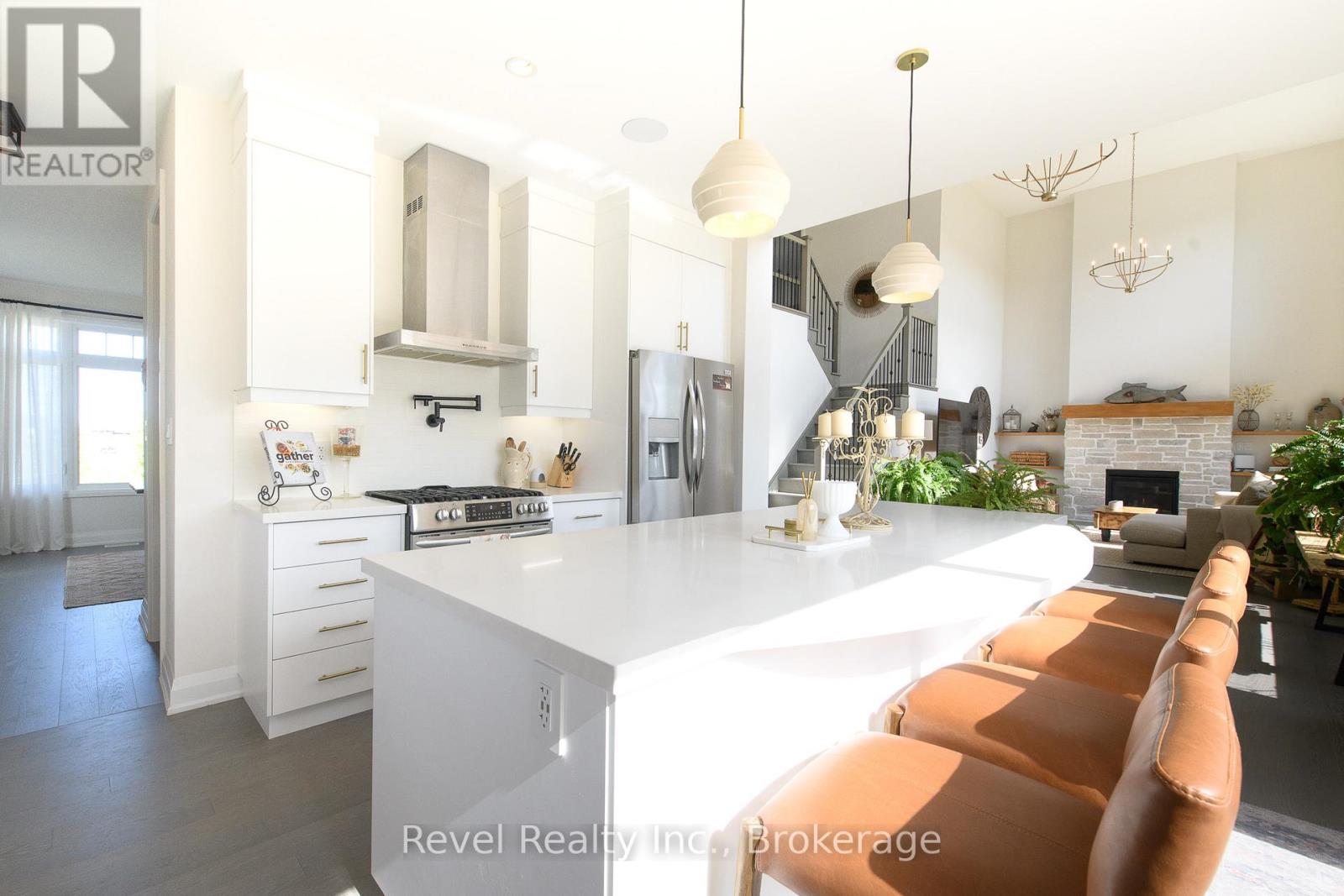 101 Reed Way, Blue Mountains, Ontario  L9Y 0V1 - Photo 13 - X12440856