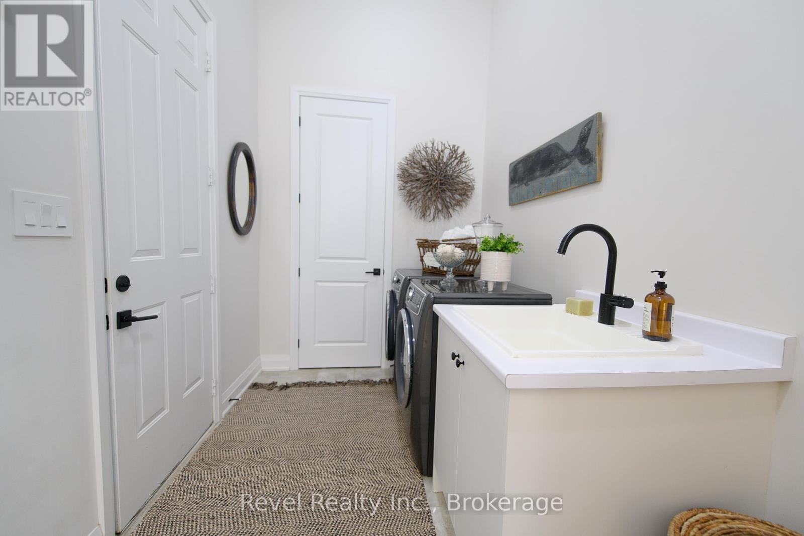 101 Reed Way, Blue Mountains, Ontario  L9Y 0V1 - Photo 26 - X12440856