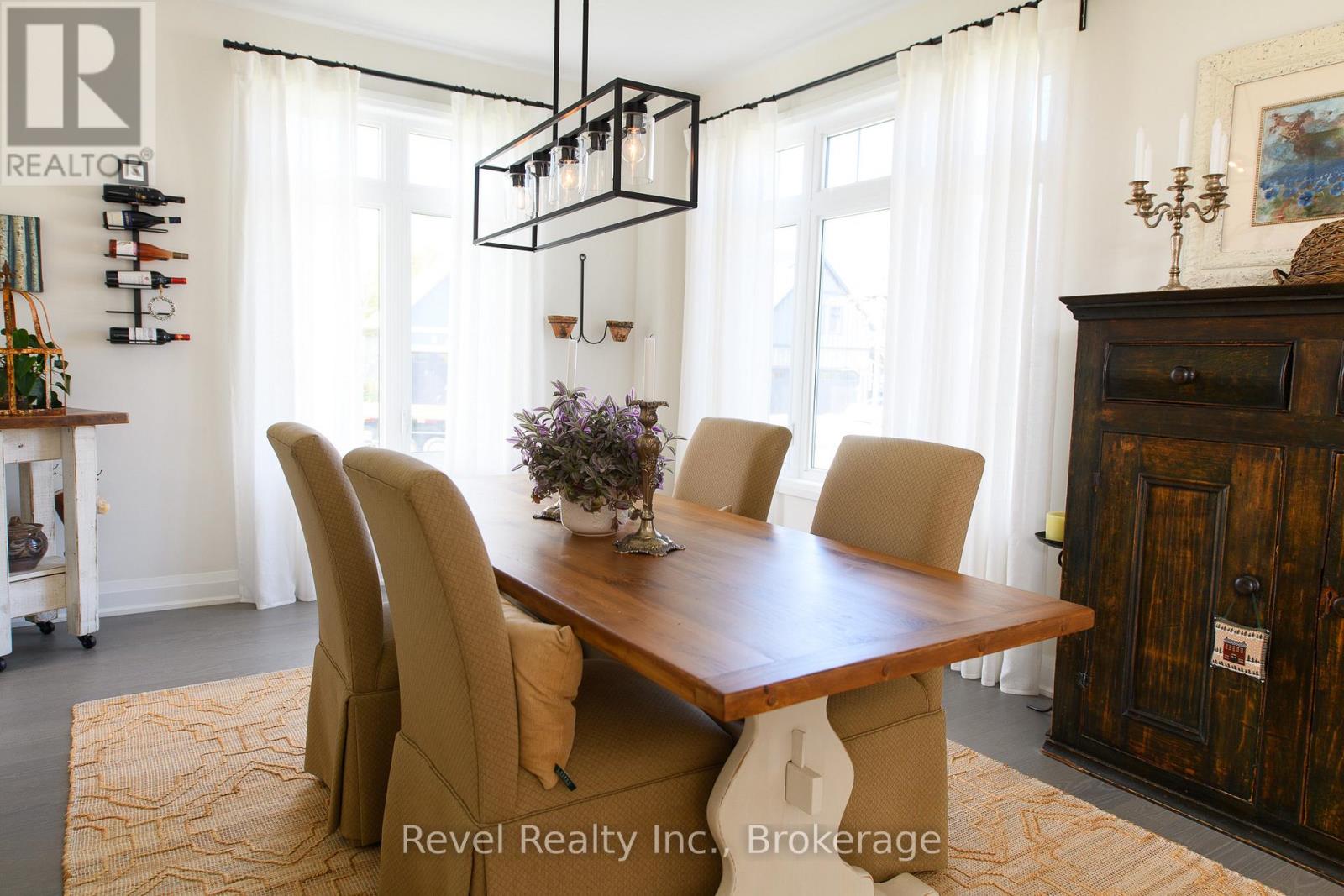 101 Reed Way, Blue Mountains, Ontario  L9Y 0V1 - Photo 4 - X12440856