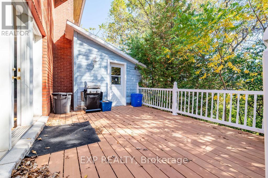 7 Hincks Avenue W, Renfrew, Ontario  K7V 3S5 - Photo 33 - X12439194