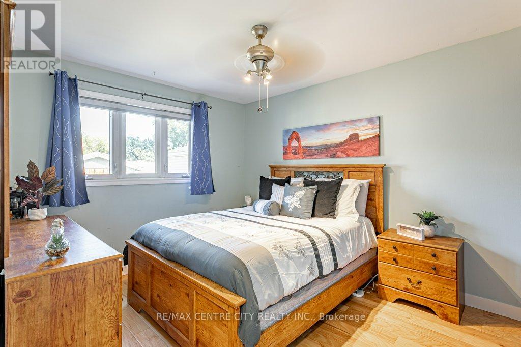 76 Fitzroy Place, London South, Ontario  N6E 1J1 - Photo 13 - X12440819