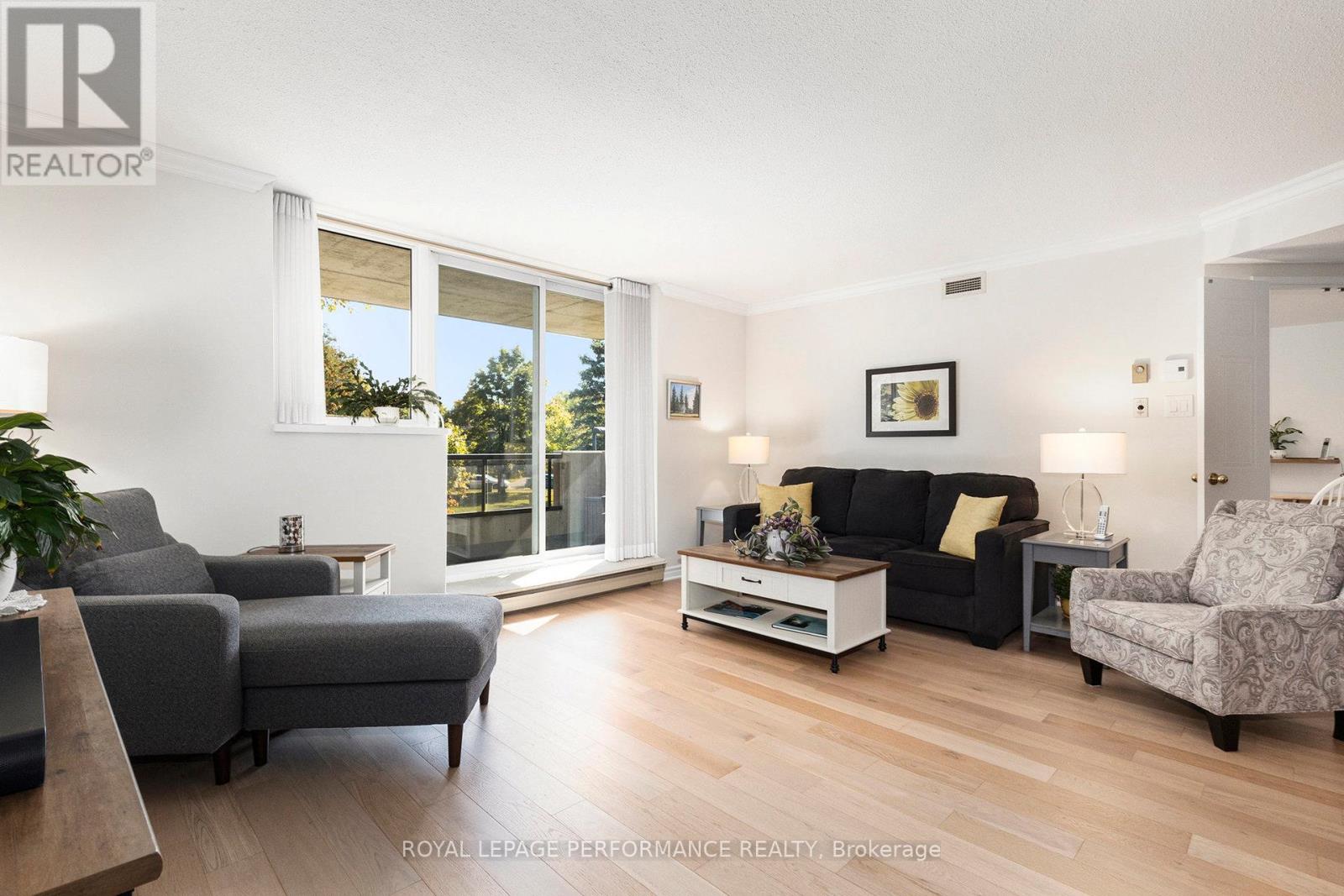 101 - 1705 Playfair Drive, Ottawa, Ontario  K1H 8P6 - Photo 2 - X12440793