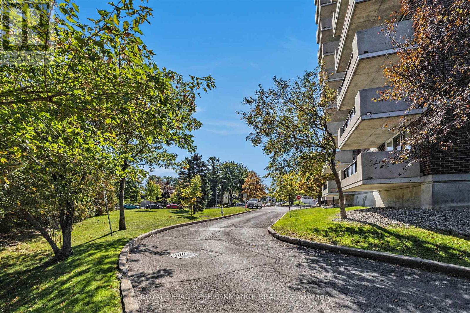 101 - 1705 Playfair Drive, Ottawa, Ontario  K1H 8P6 - Photo 24 - X12440793
