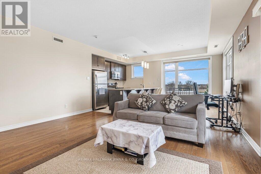 201 - 140 Guelph Private, Ottawa, Ontario  K2T 0J2 - Photo 5 - X12440795