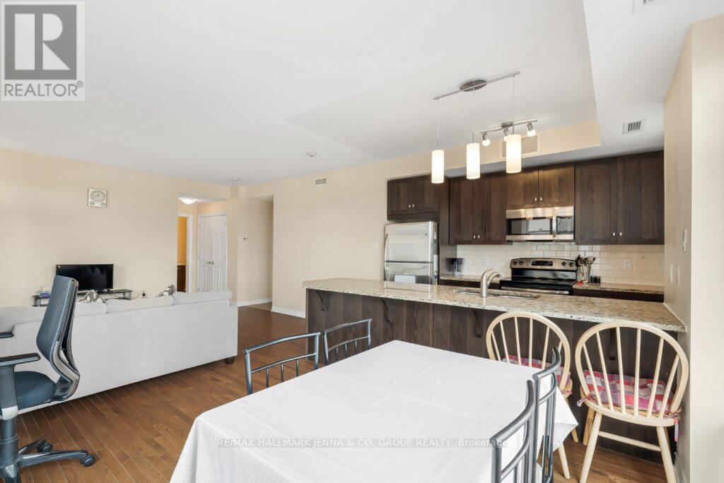 201 - 140 Guelph Private, Ottawa, Ontario  K2T 0J2 - Photo 8 - X12440795