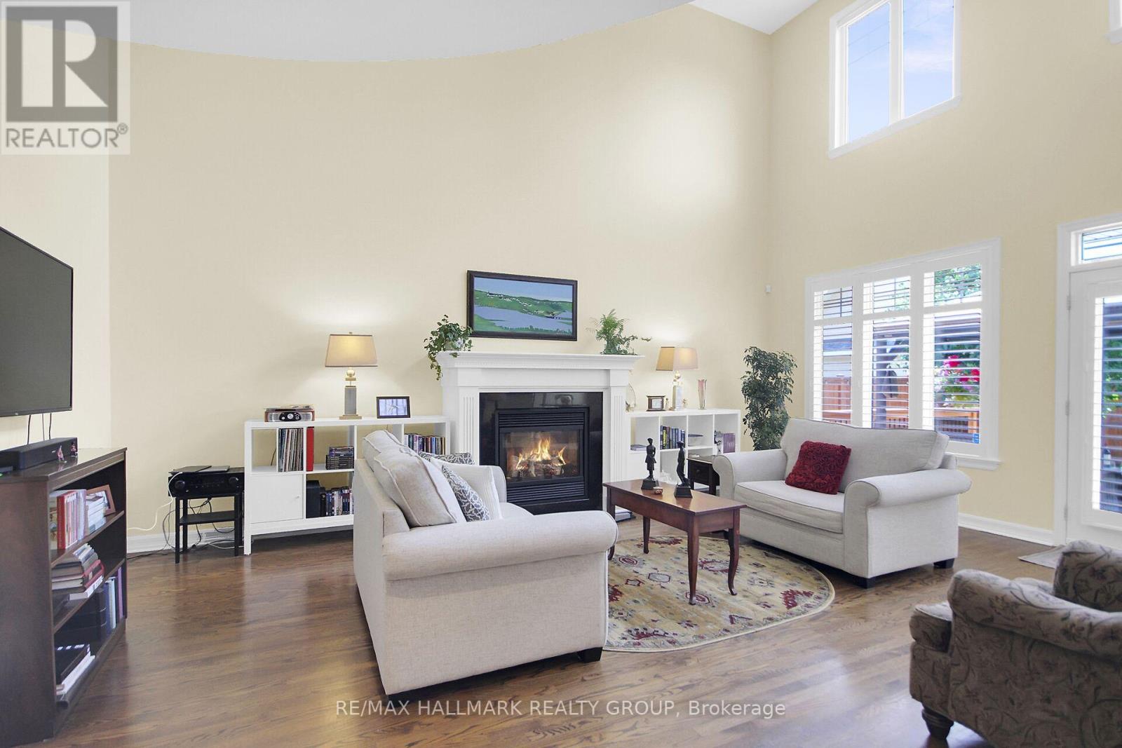 30 Oakbriar Crescent, Ottawa, Ontario  K2J 5G1 - Photo 10 - X12440817